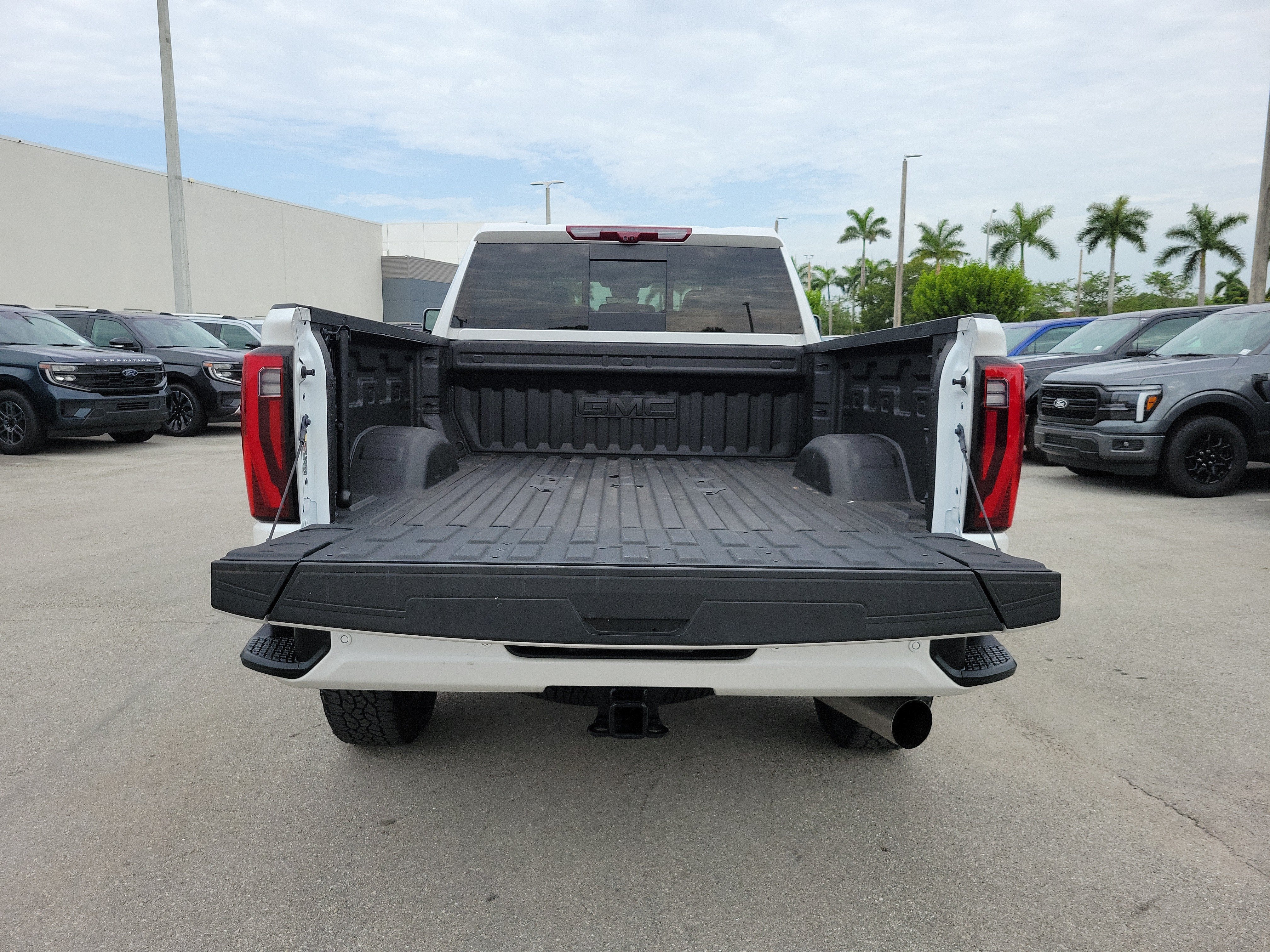 2025 GMC Sierra 2500HD Denali Ultimate 4WD Diesel