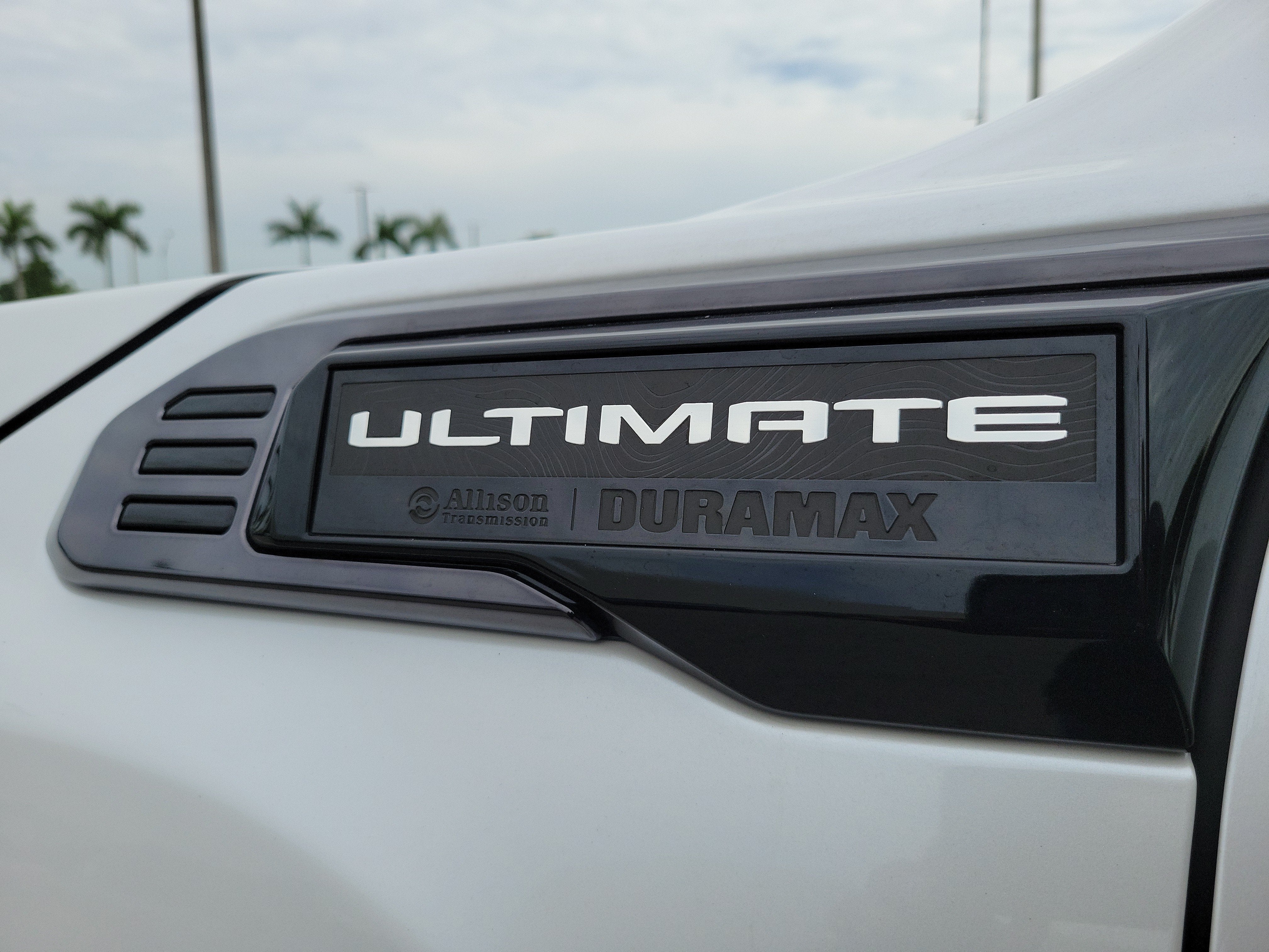 2025 GMC Sierra 2500HD Denali Ultimate 4WD Diesel