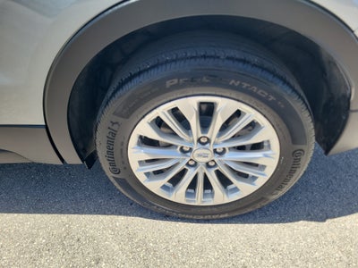 2024 Cadillac XT4 FWD Luxury