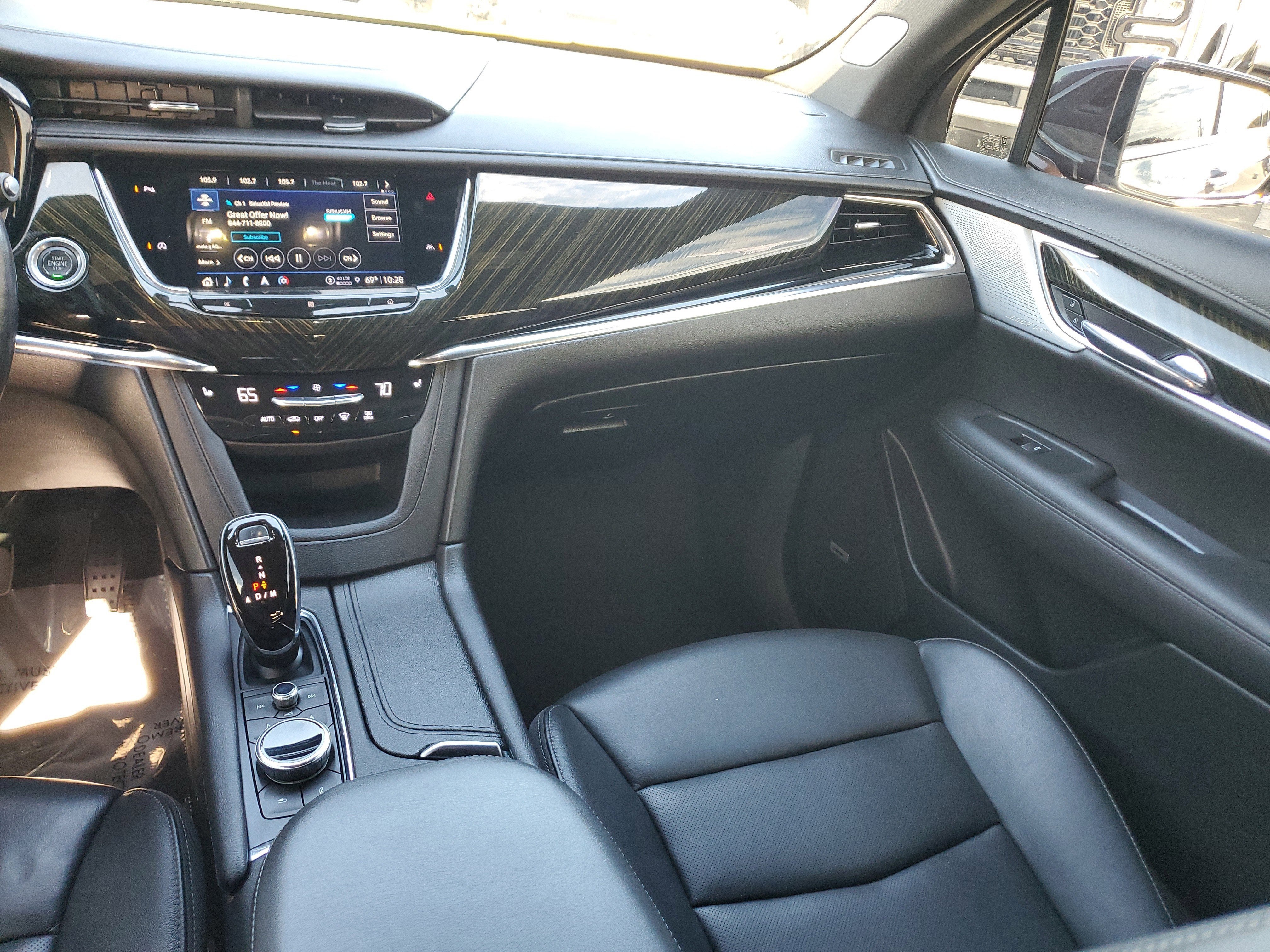 2021 Cadillac XT6 Premium Luxury