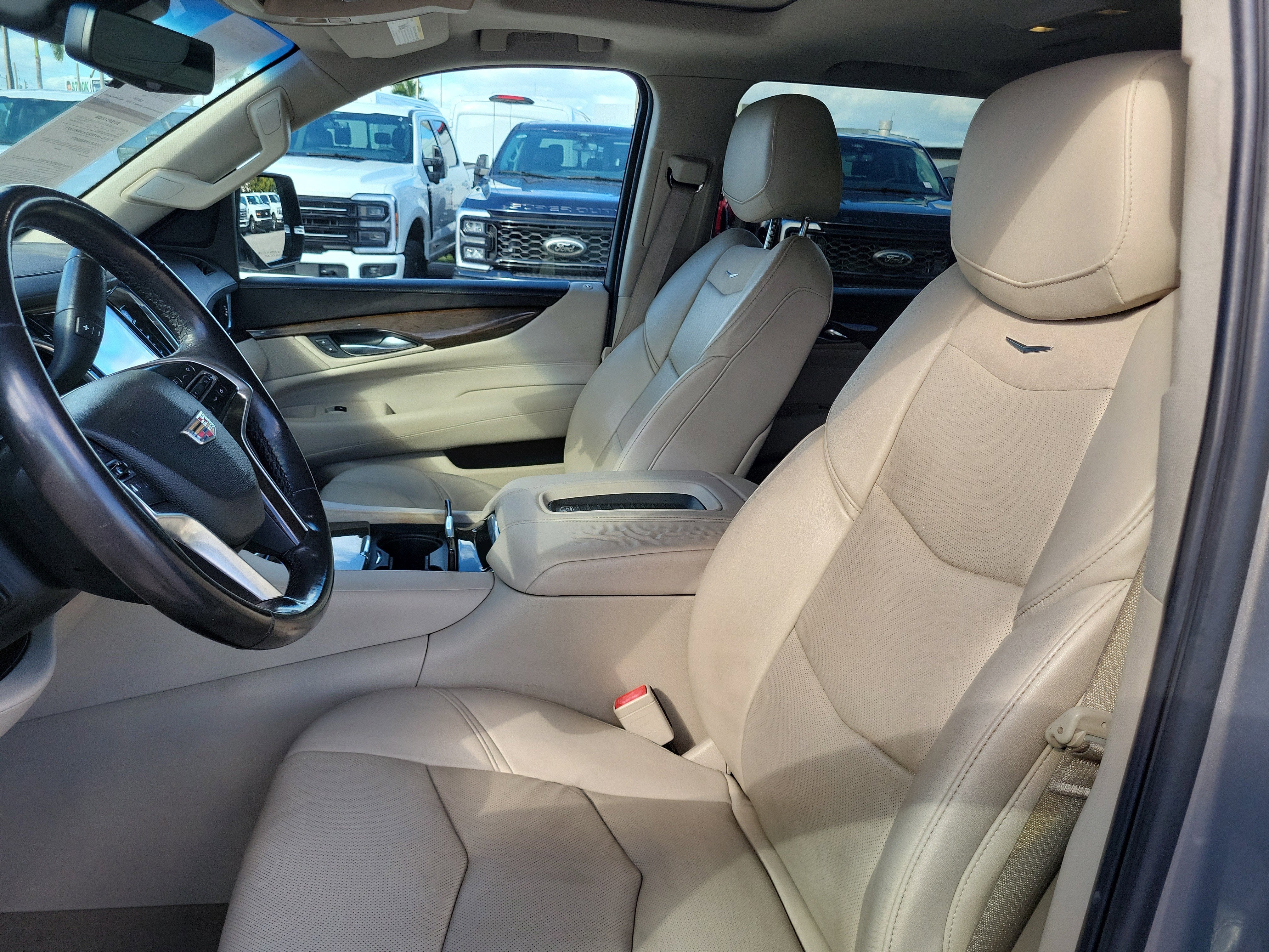 2018 Cadillac Escalade Luxury