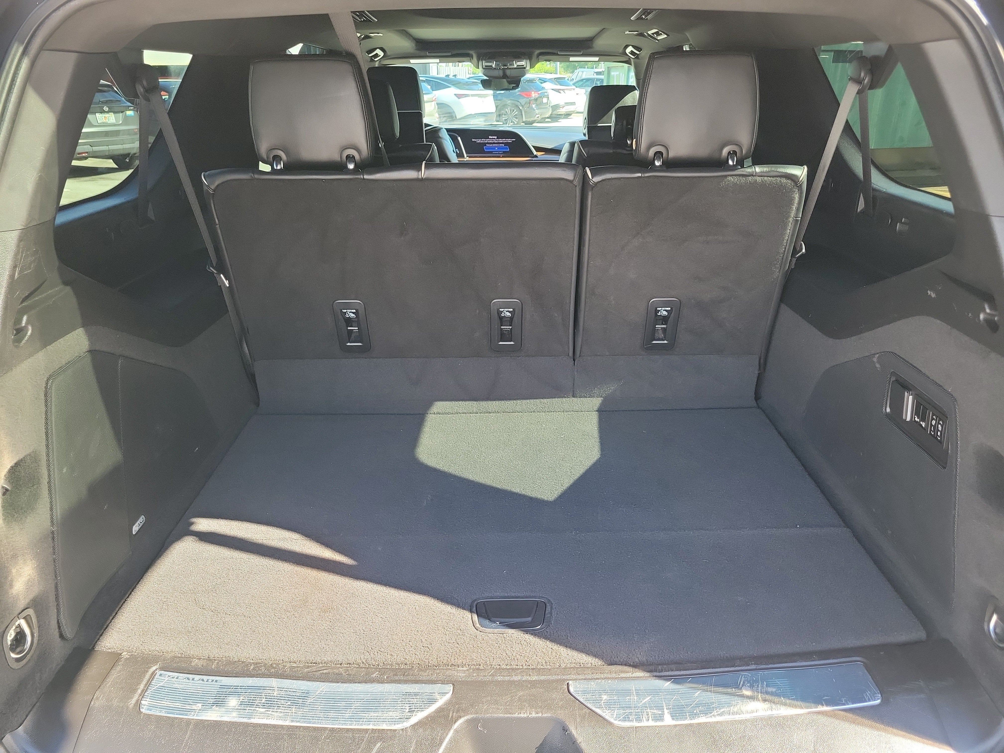 2023 Cadillac Escalade ESV 4WD Premium Luxury