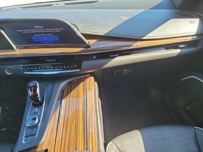 2023 Cadillac Escalade ESV 4WD Premium Luxury