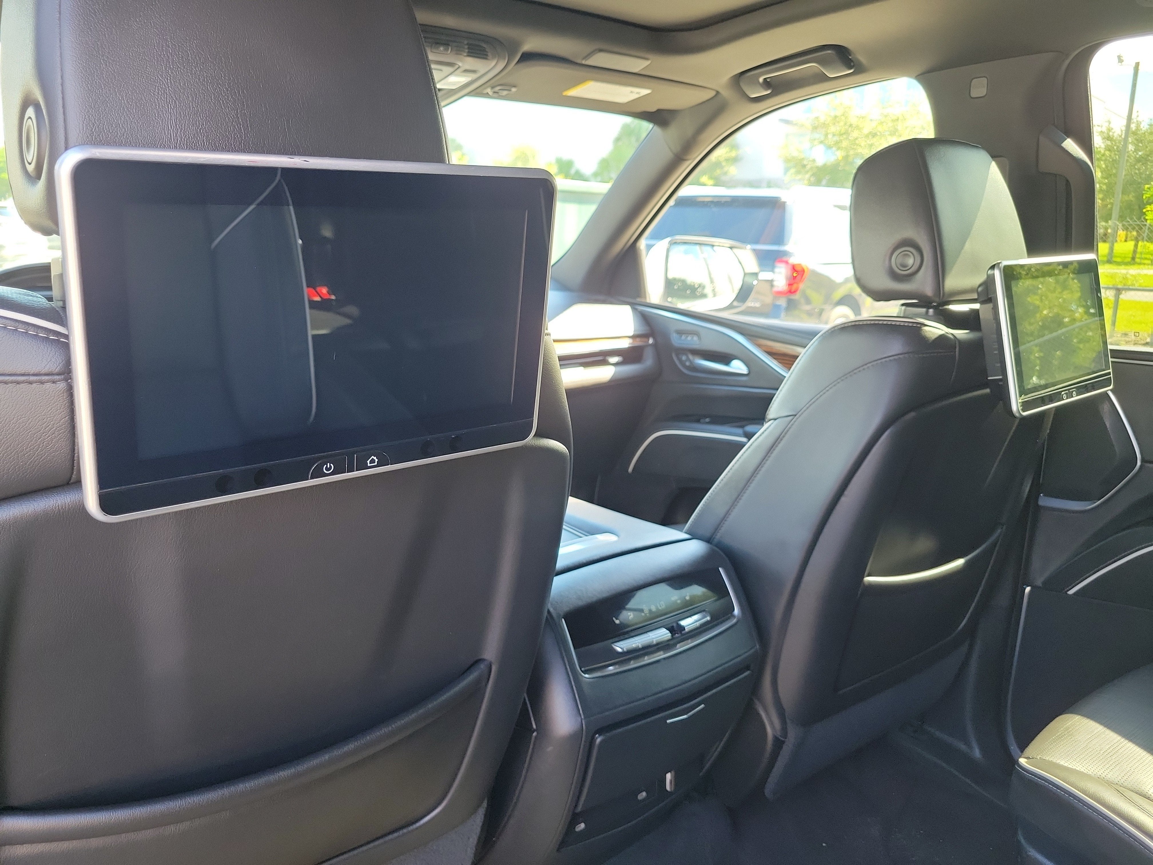 2023 Cadillac Escalade ESV 4WD Premium Luxury