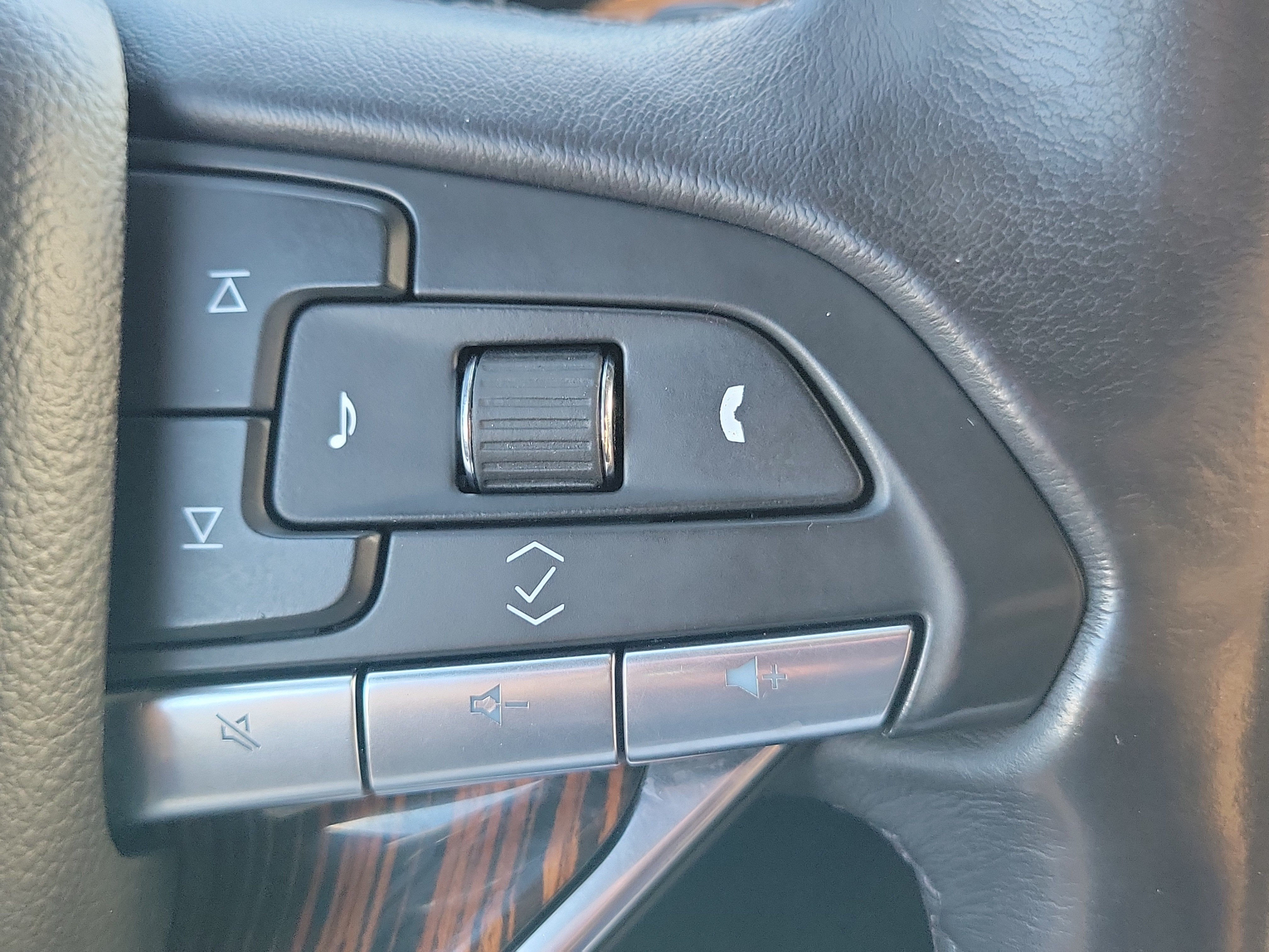 2023 Cadillac Escalade ESV 4WD Premium Luxury