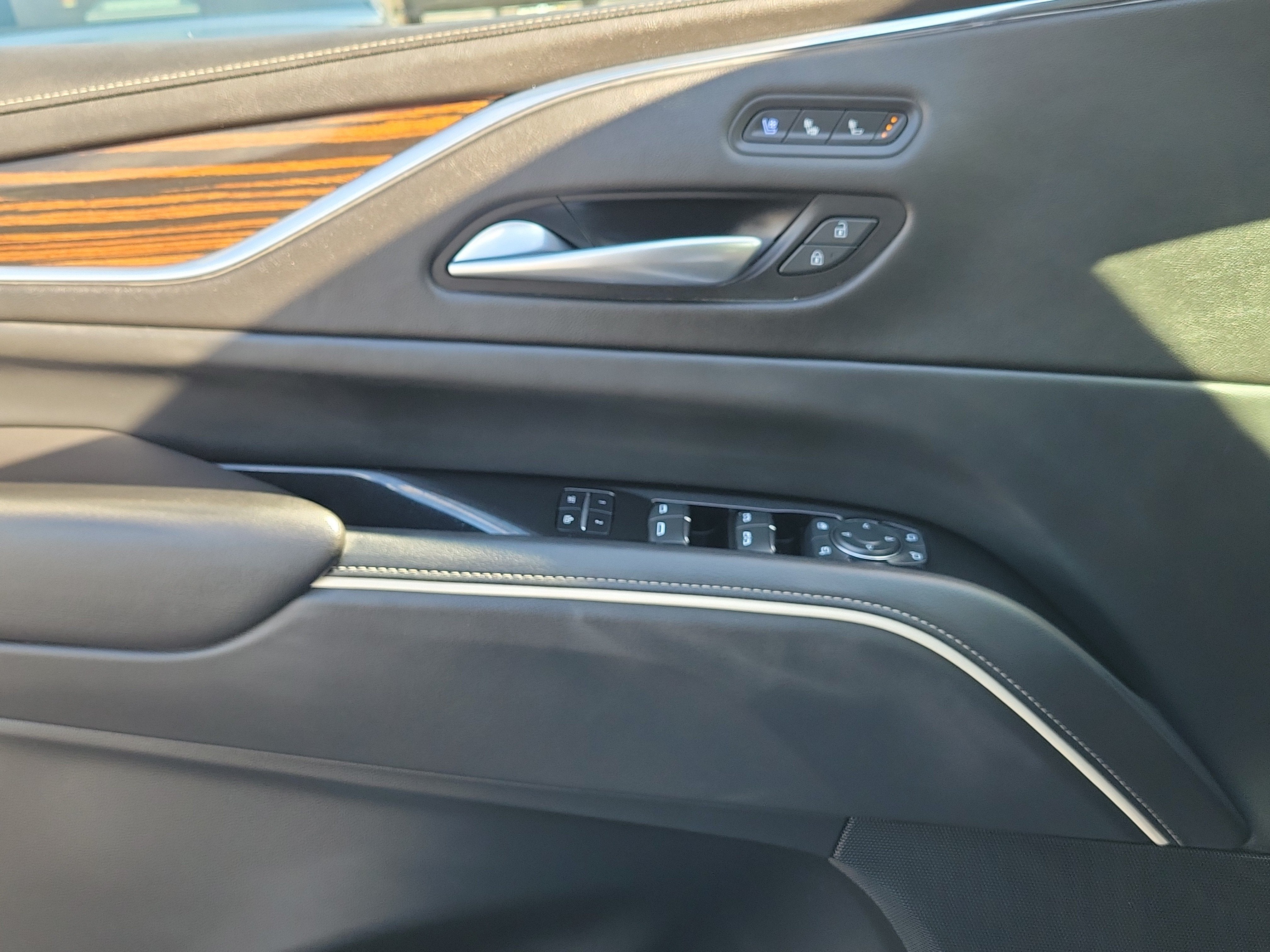 2023 Cadillac Escalade ESV 4WD Premium Luxury
