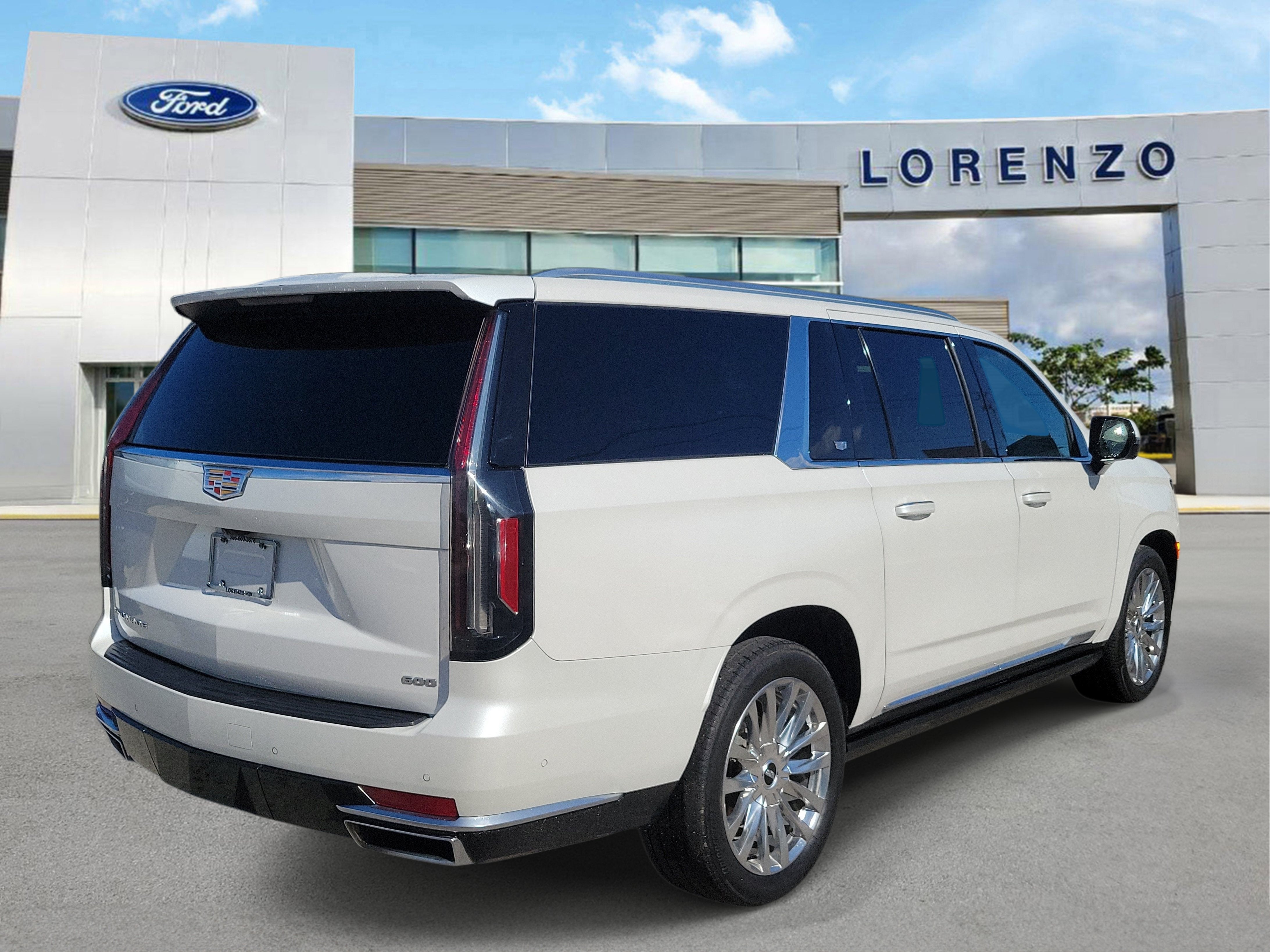2023 Cadillac Escalade ESV 4WD Premium Luxury