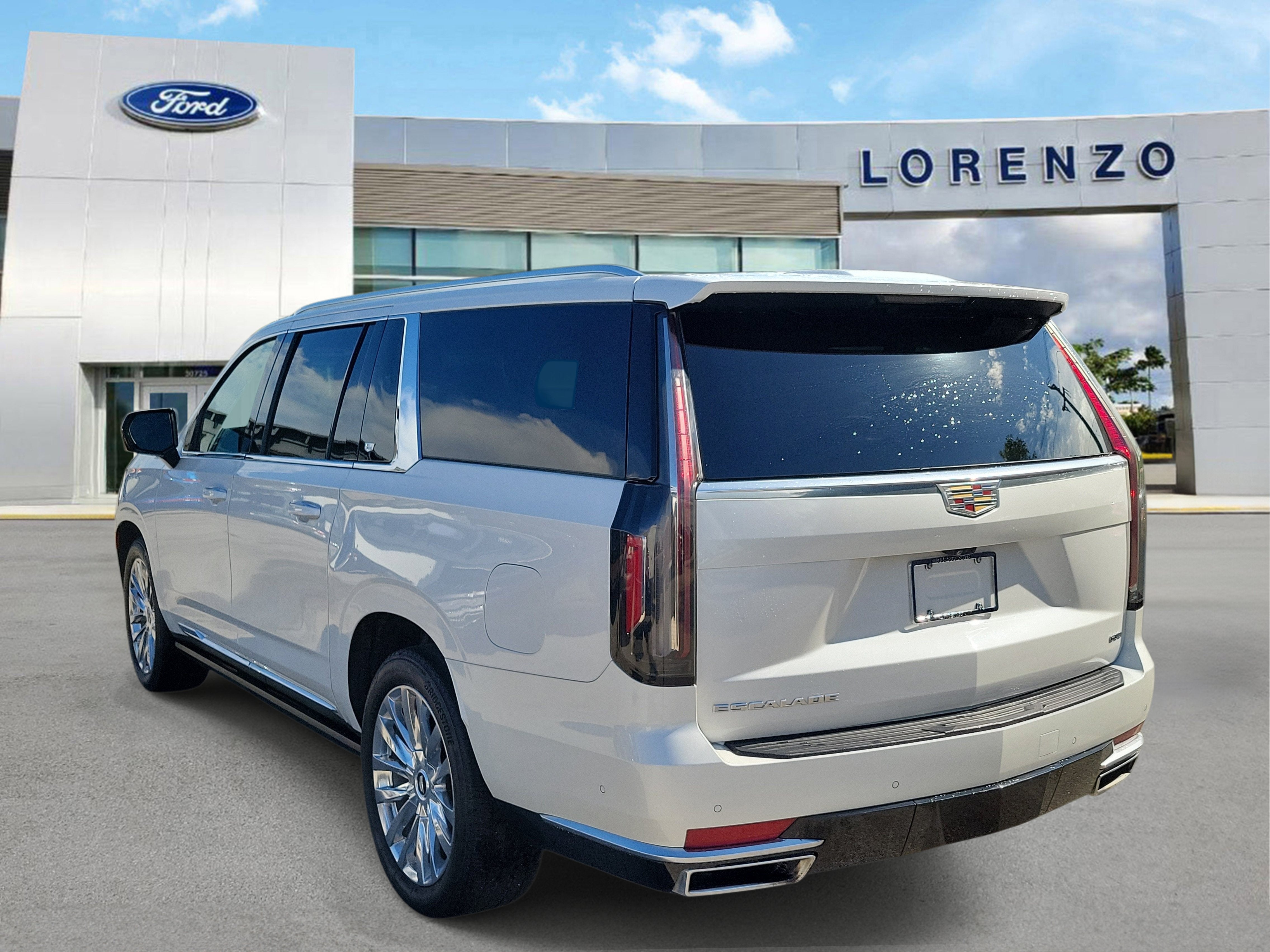 2023 Cadillac Escalade ESV 4WD Premium Luxury