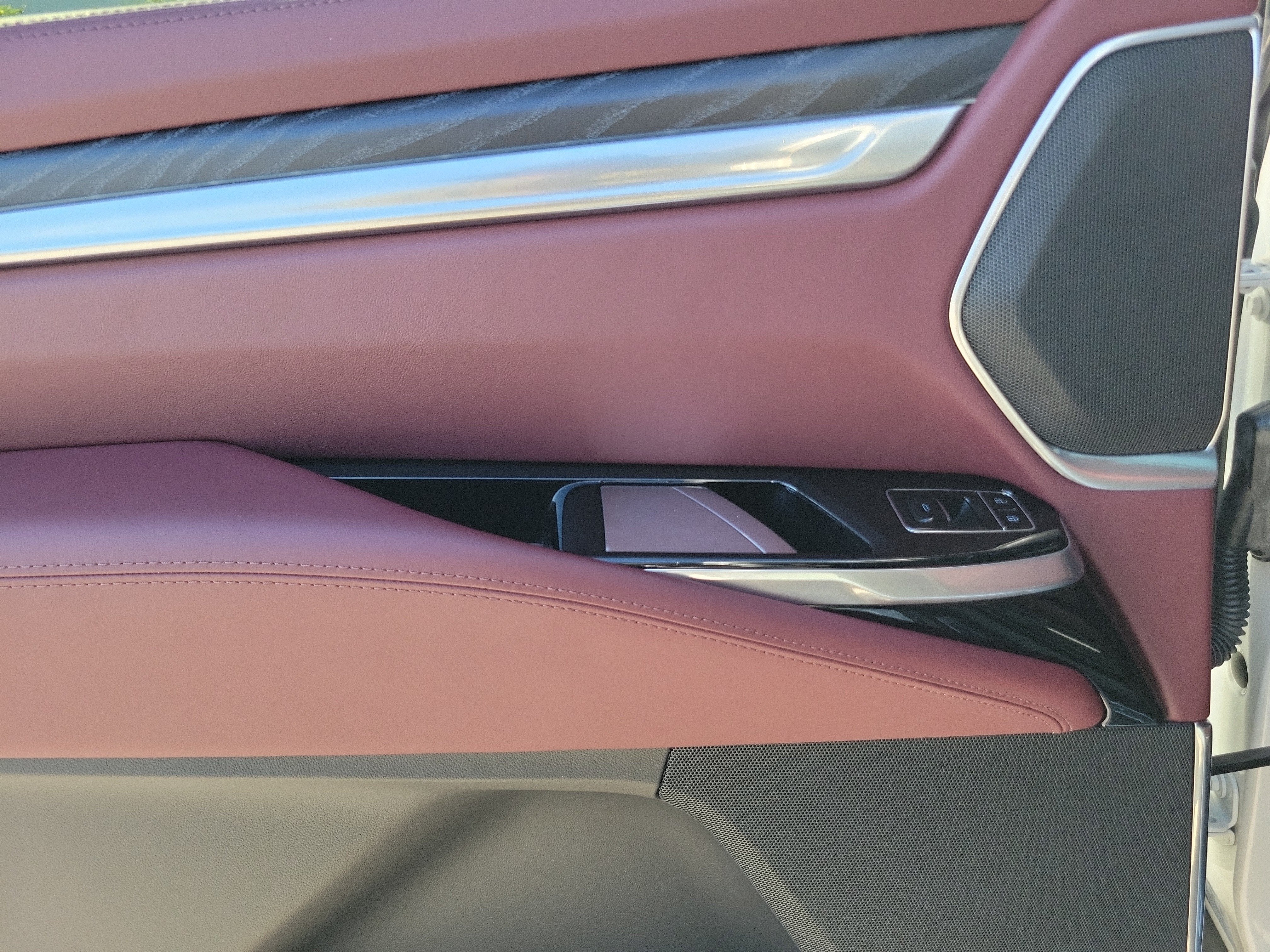 2025 Cadillac Escalade ESV 4WD Sport