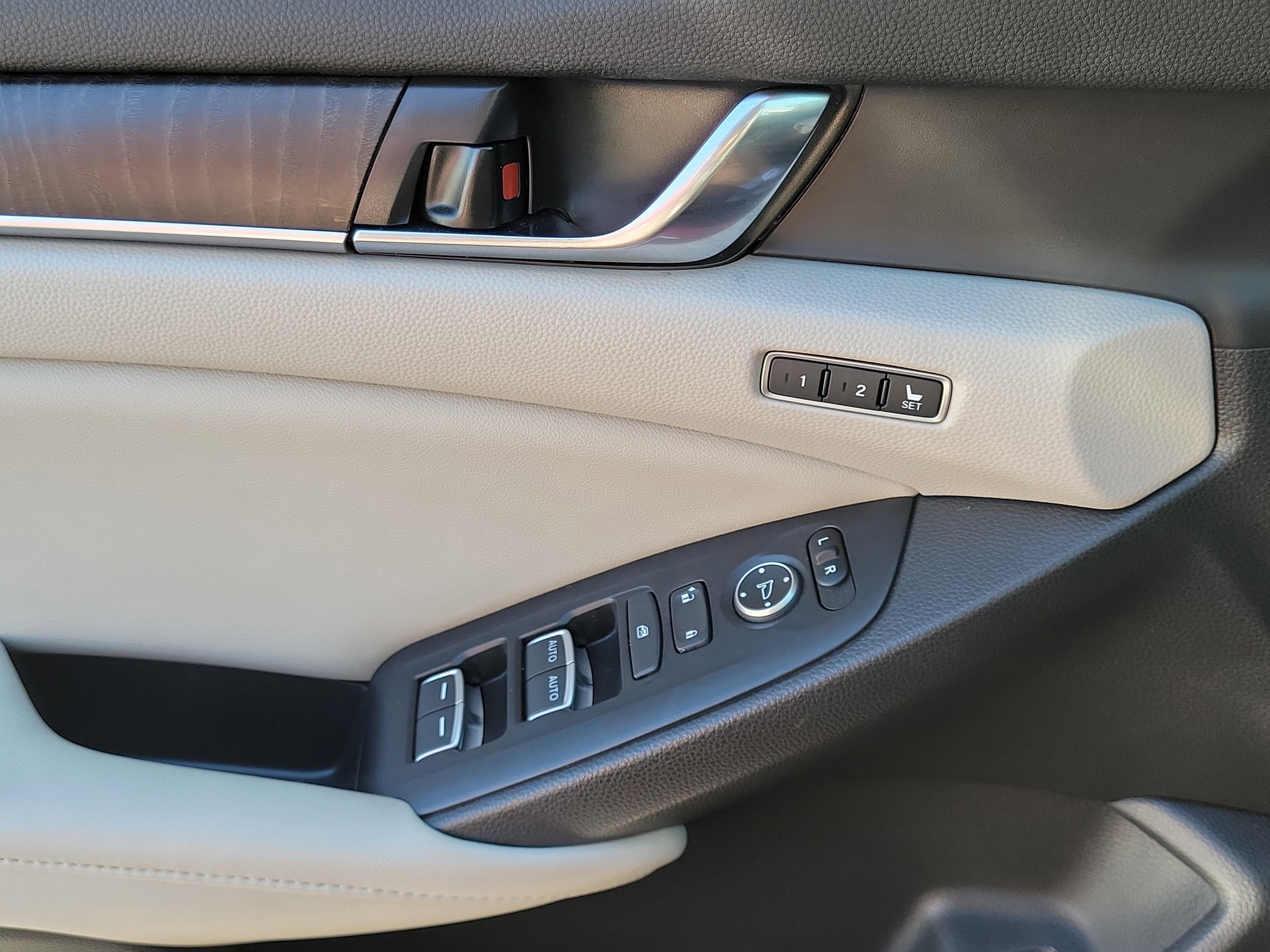 2022 Honda Accord Hybrid Touring