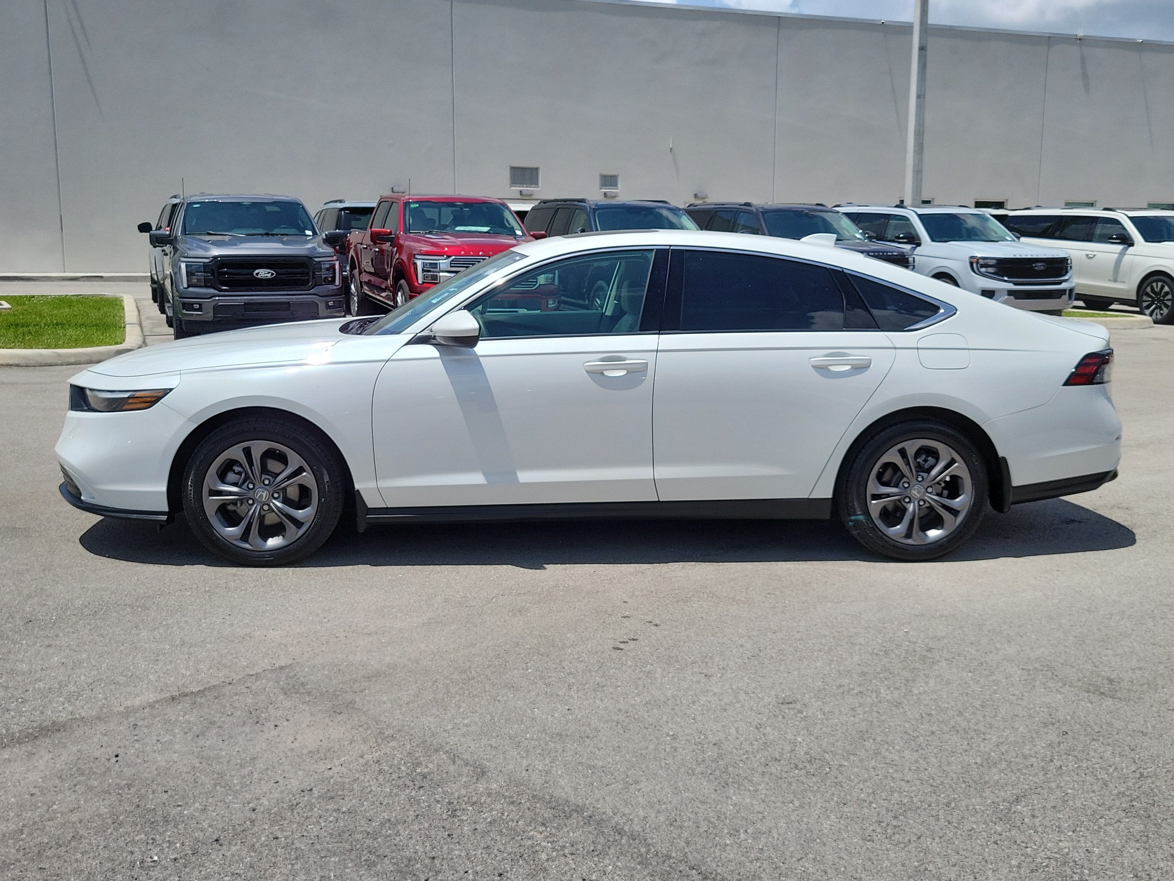 2024 Honda Accord Sedan EX