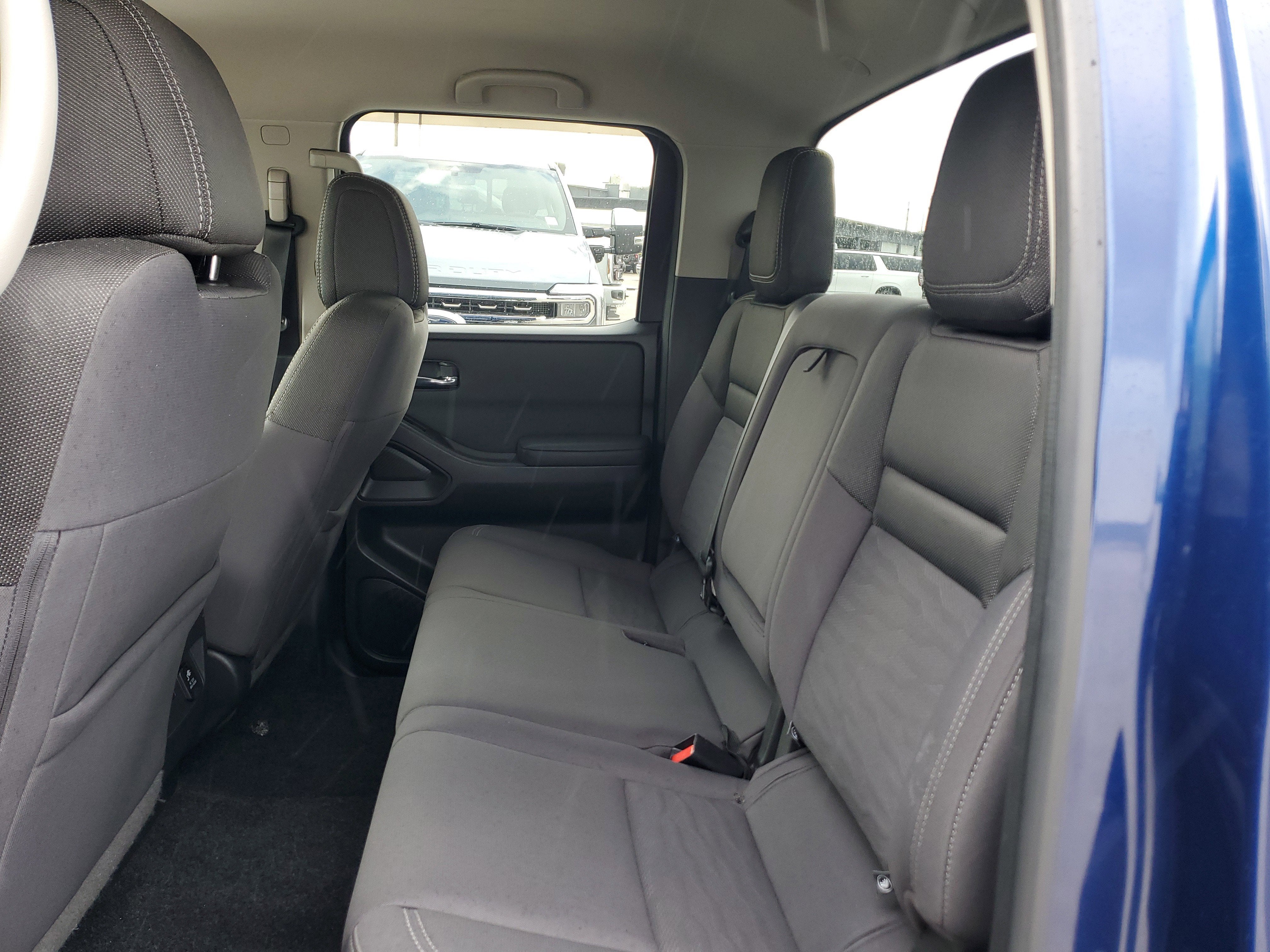 2022 Nissan Frontier SV 4WD