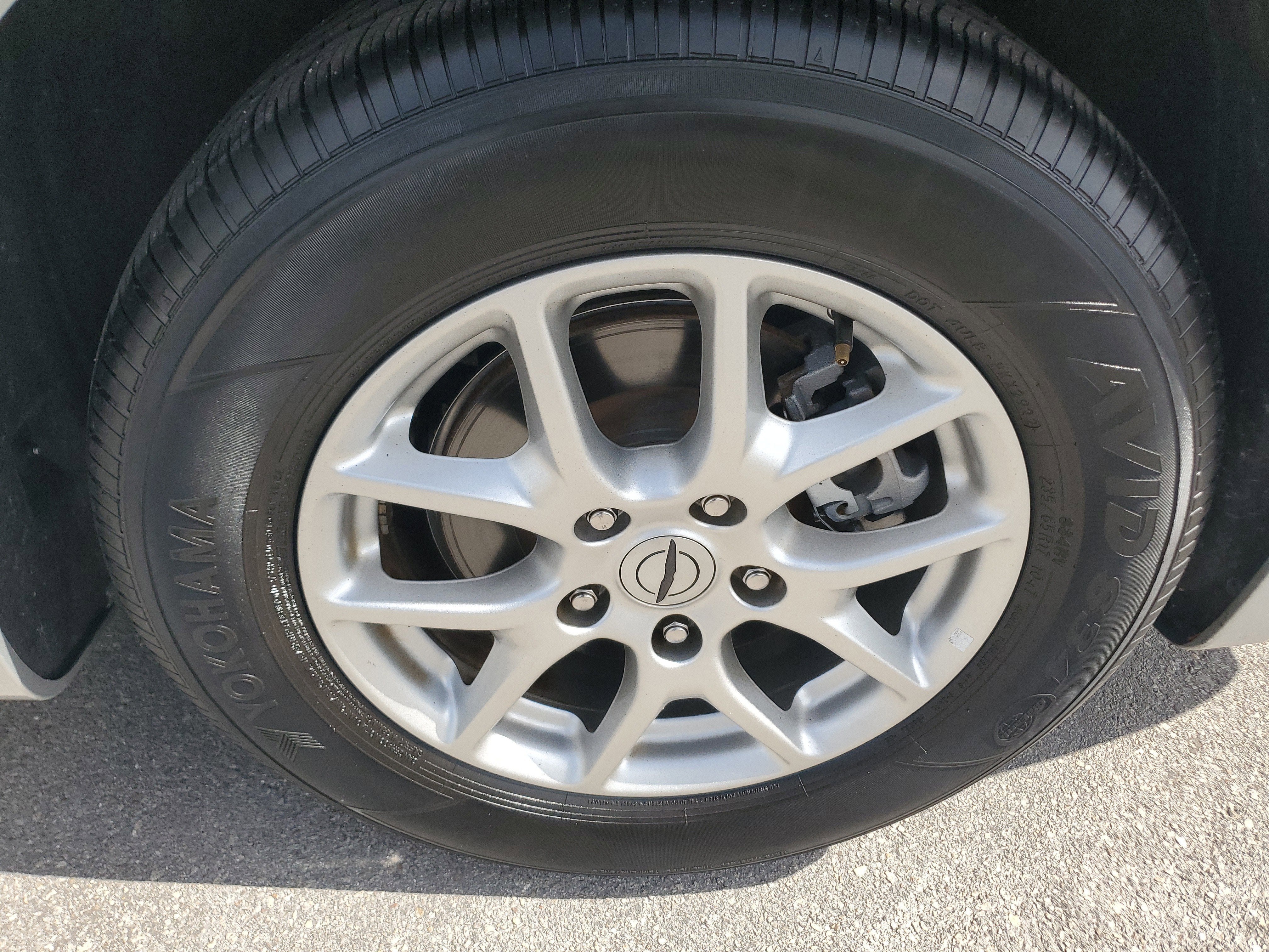 2023 Chrysler Voyager LX