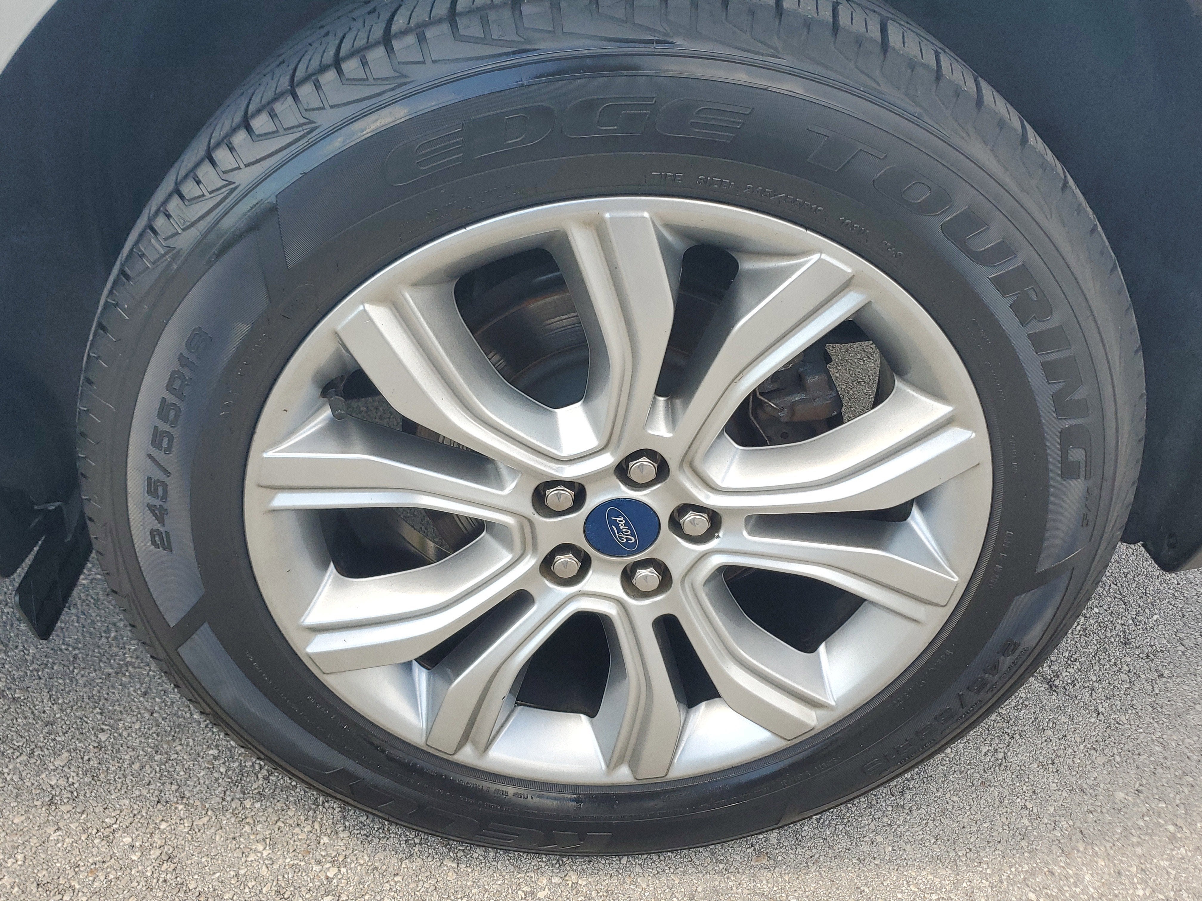 2019 Ford Edge Titanium