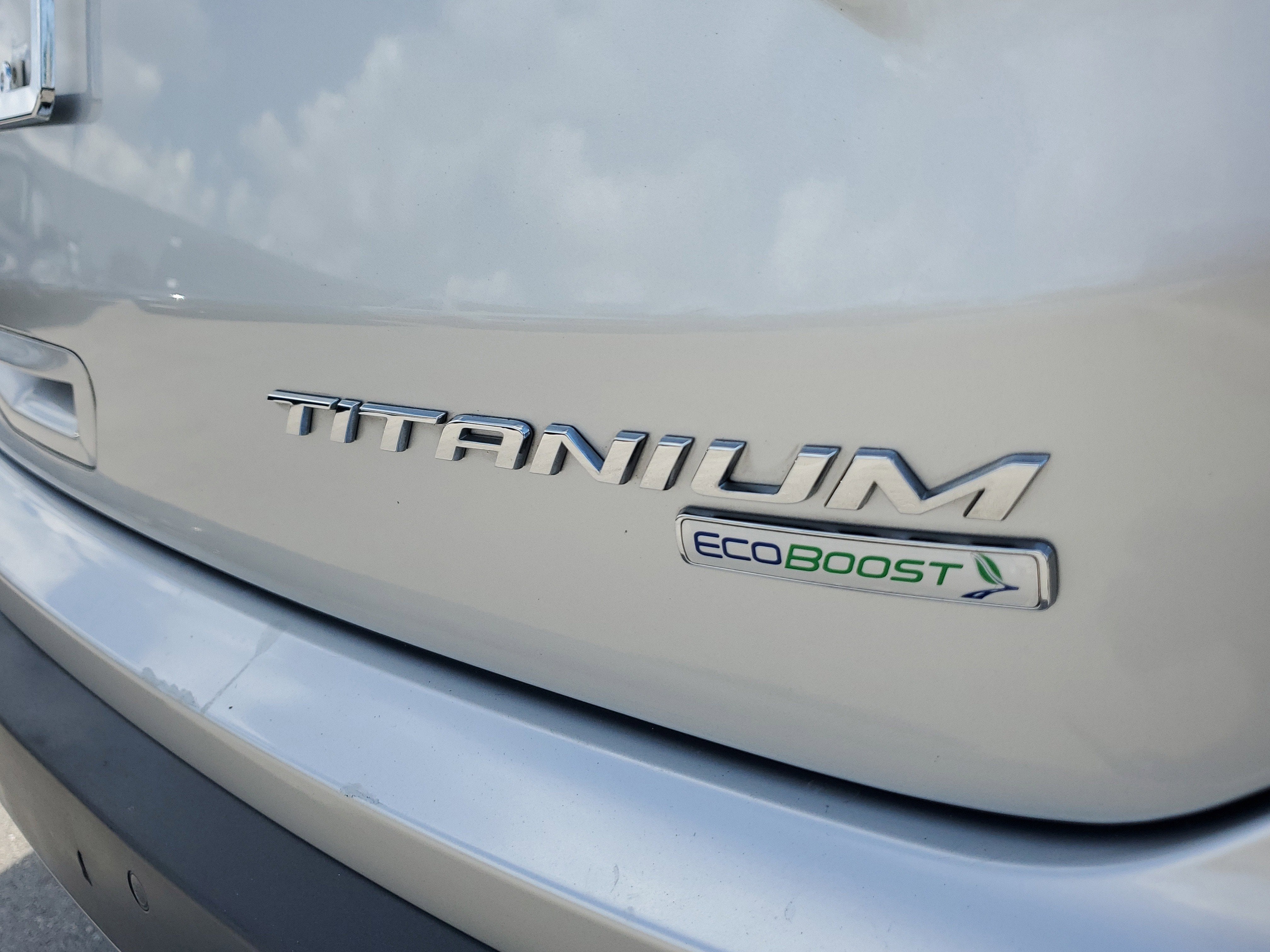 2019 Ford Edge Titanium