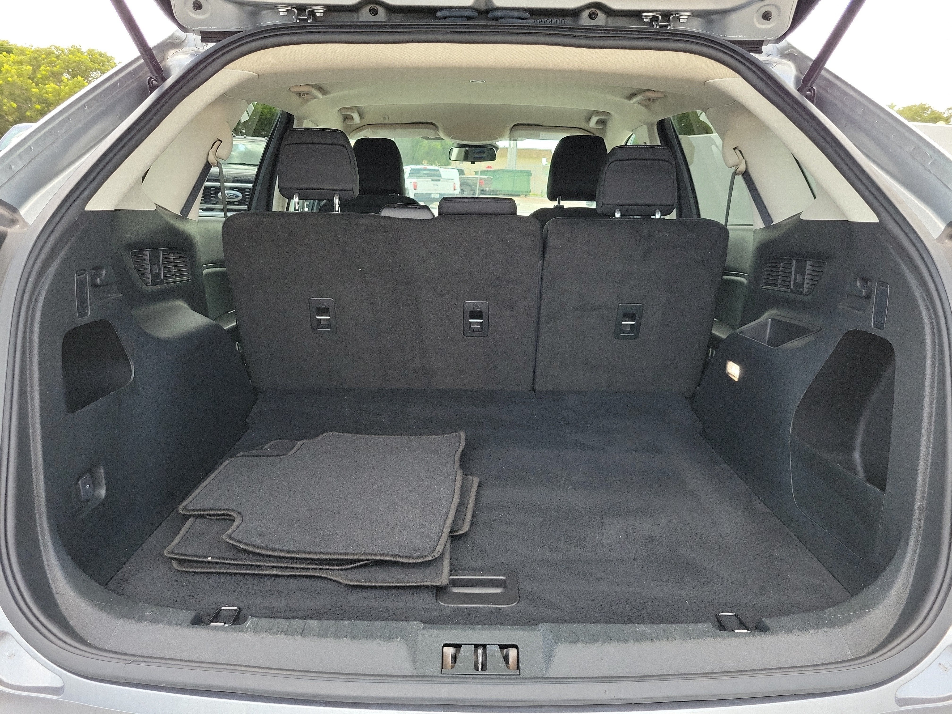 2022 Ford Edge SE 4WD