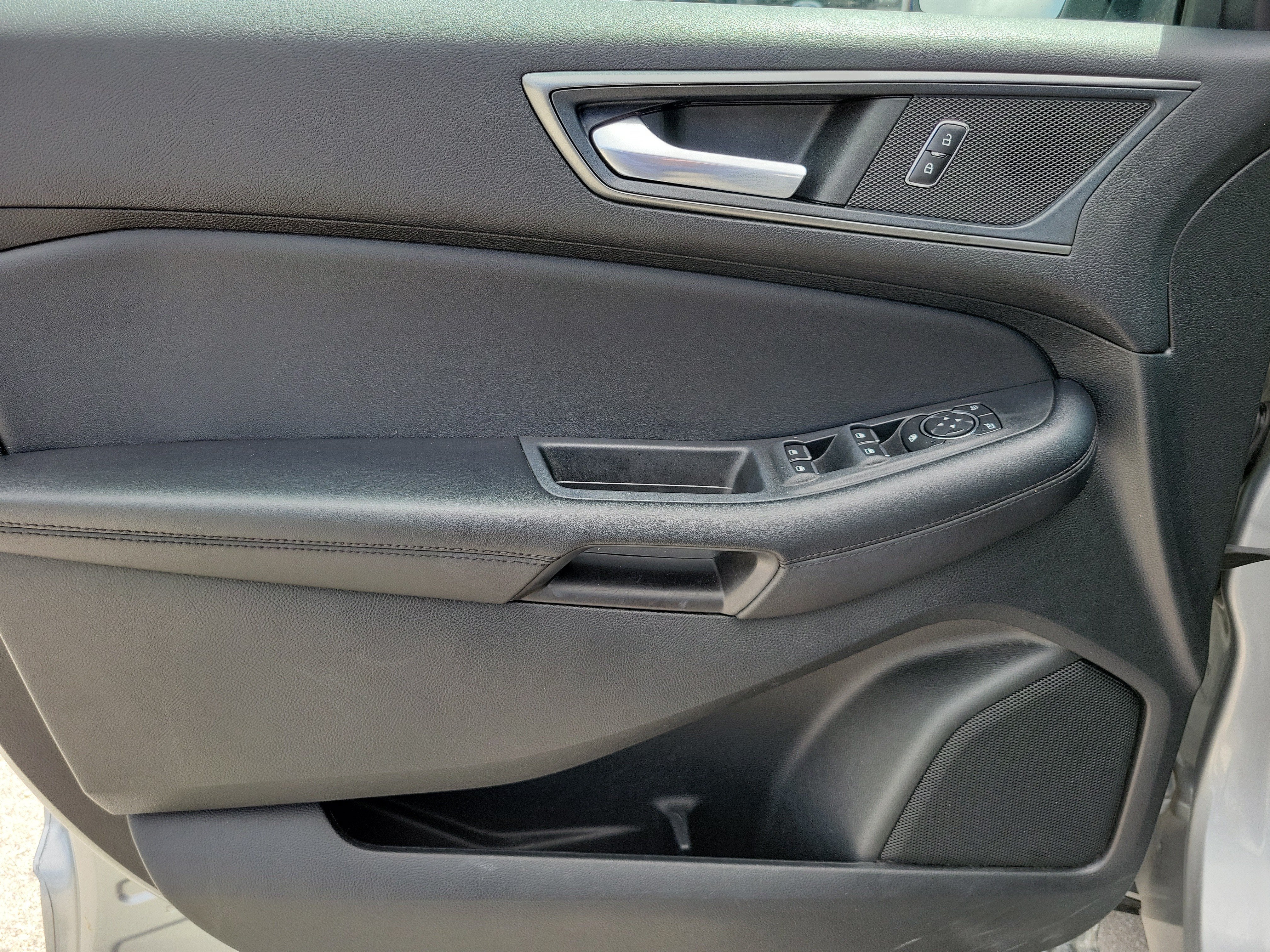 2022 Ford Edge SE 4WD