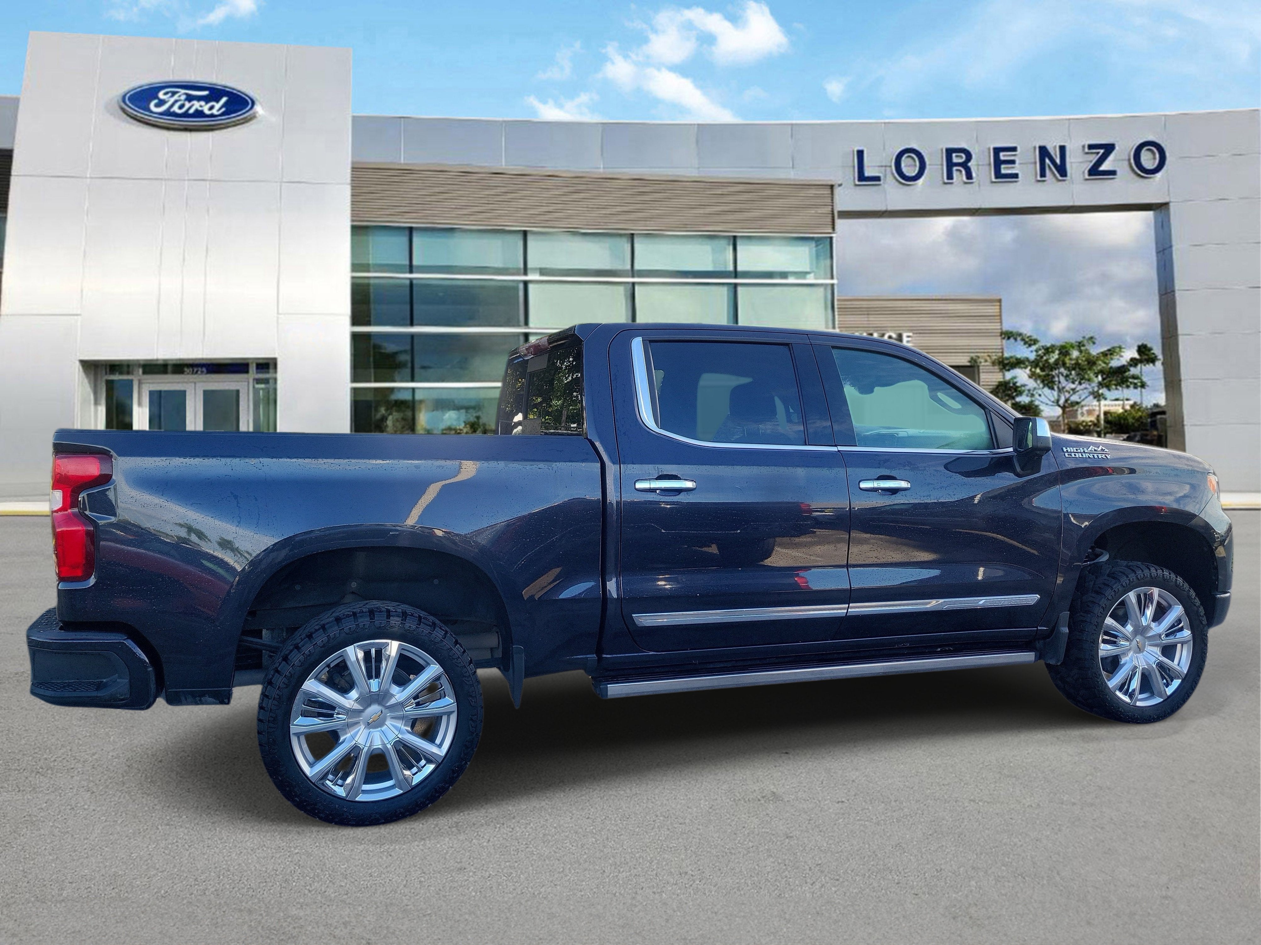 2023 Chevrolet Silverado 1500 High Country 4WD