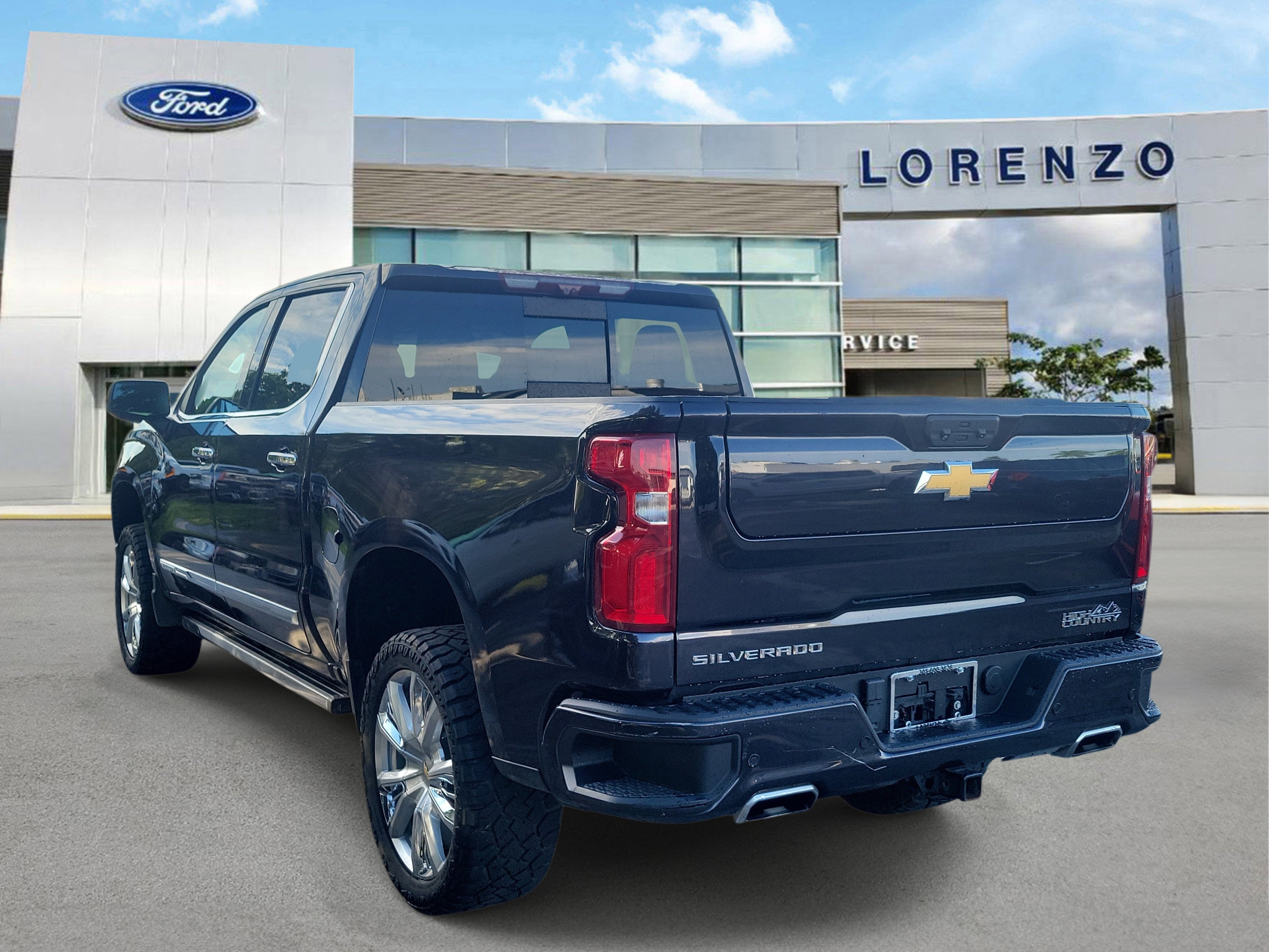 2023 Chevrolet Silverado 1500 High Country 4WD
