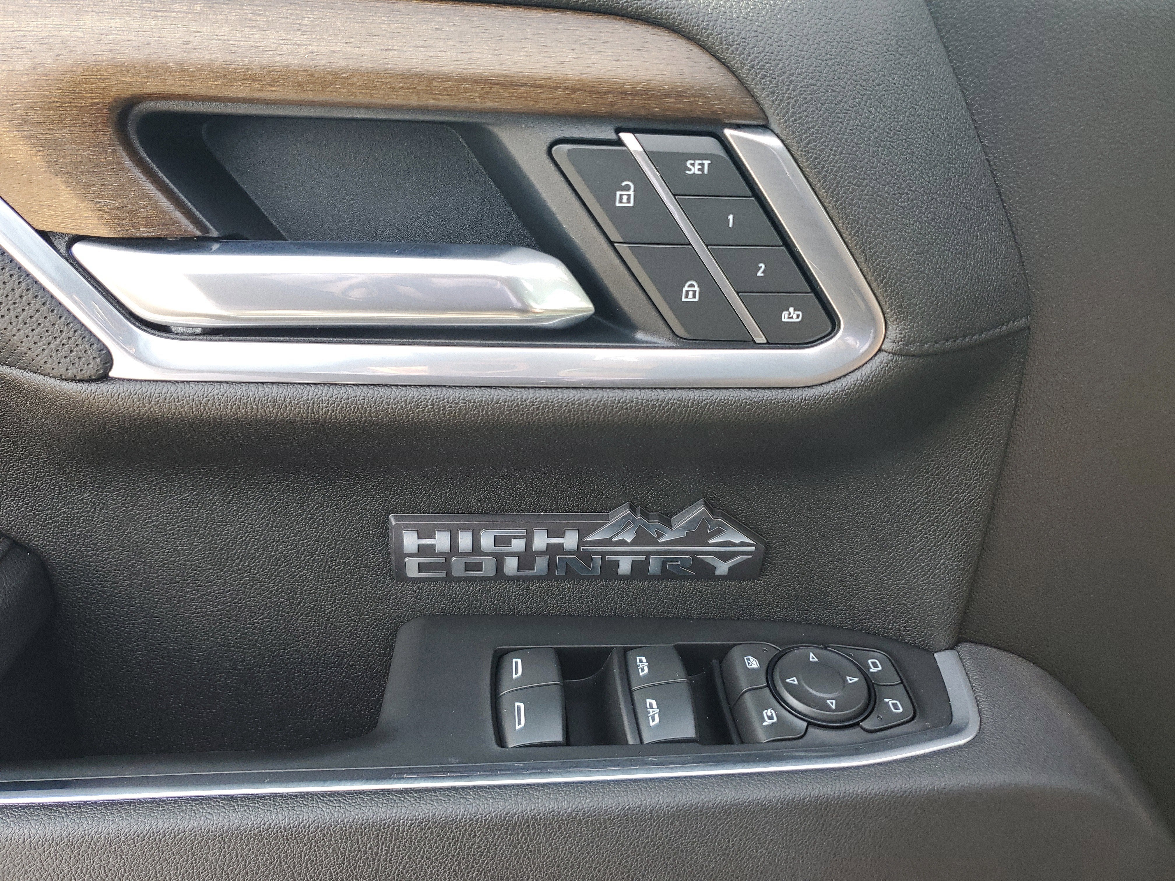 2025 Chevrolet Silverado 1500 High Country 4WD