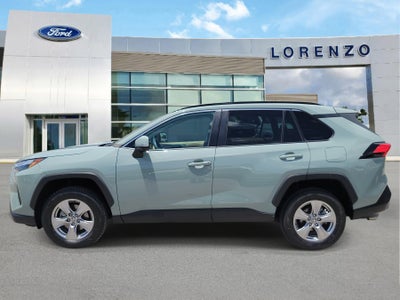 2022 Toyota RAV4 XLE