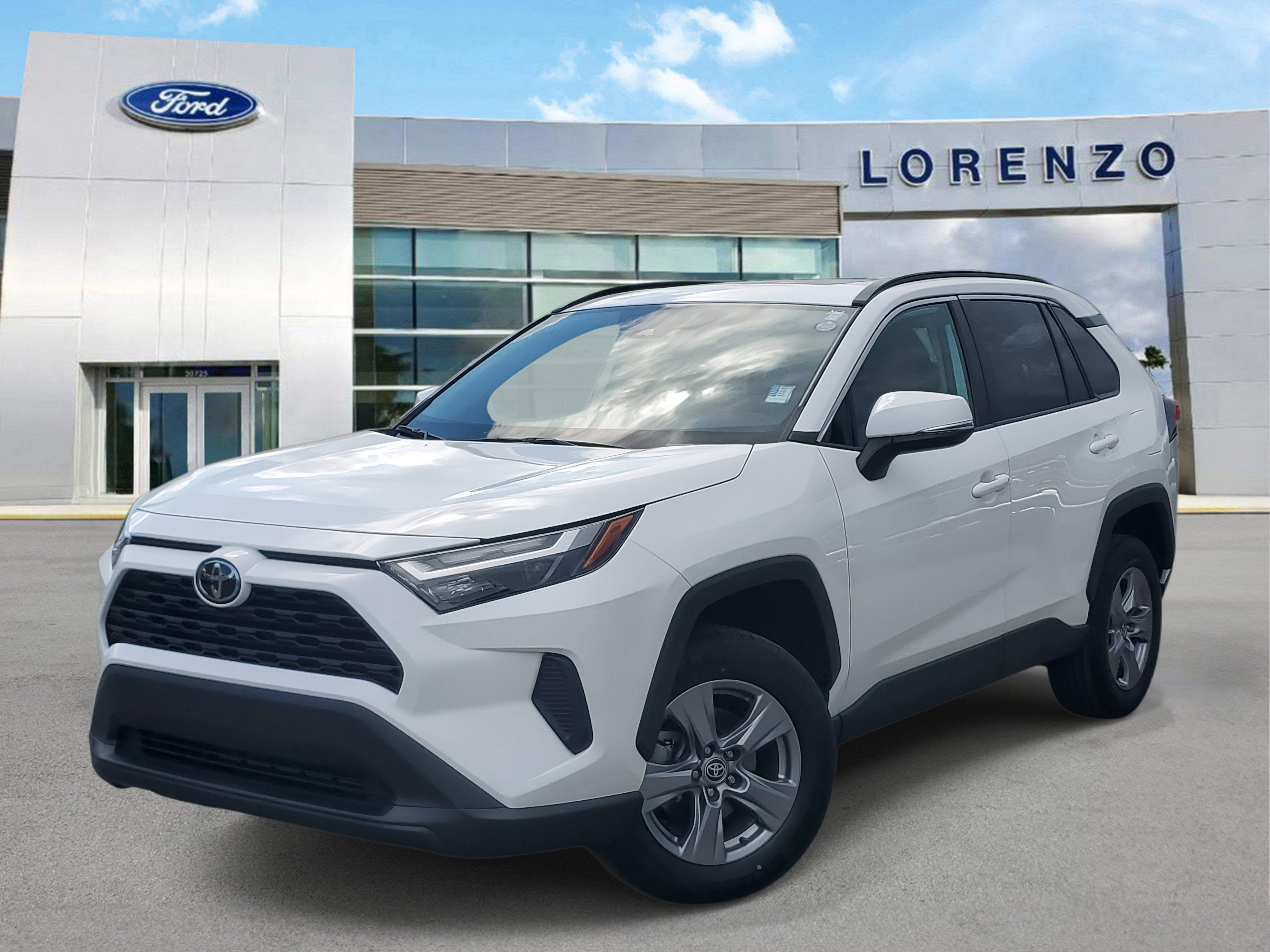2022 Toyota RAV4 XLE