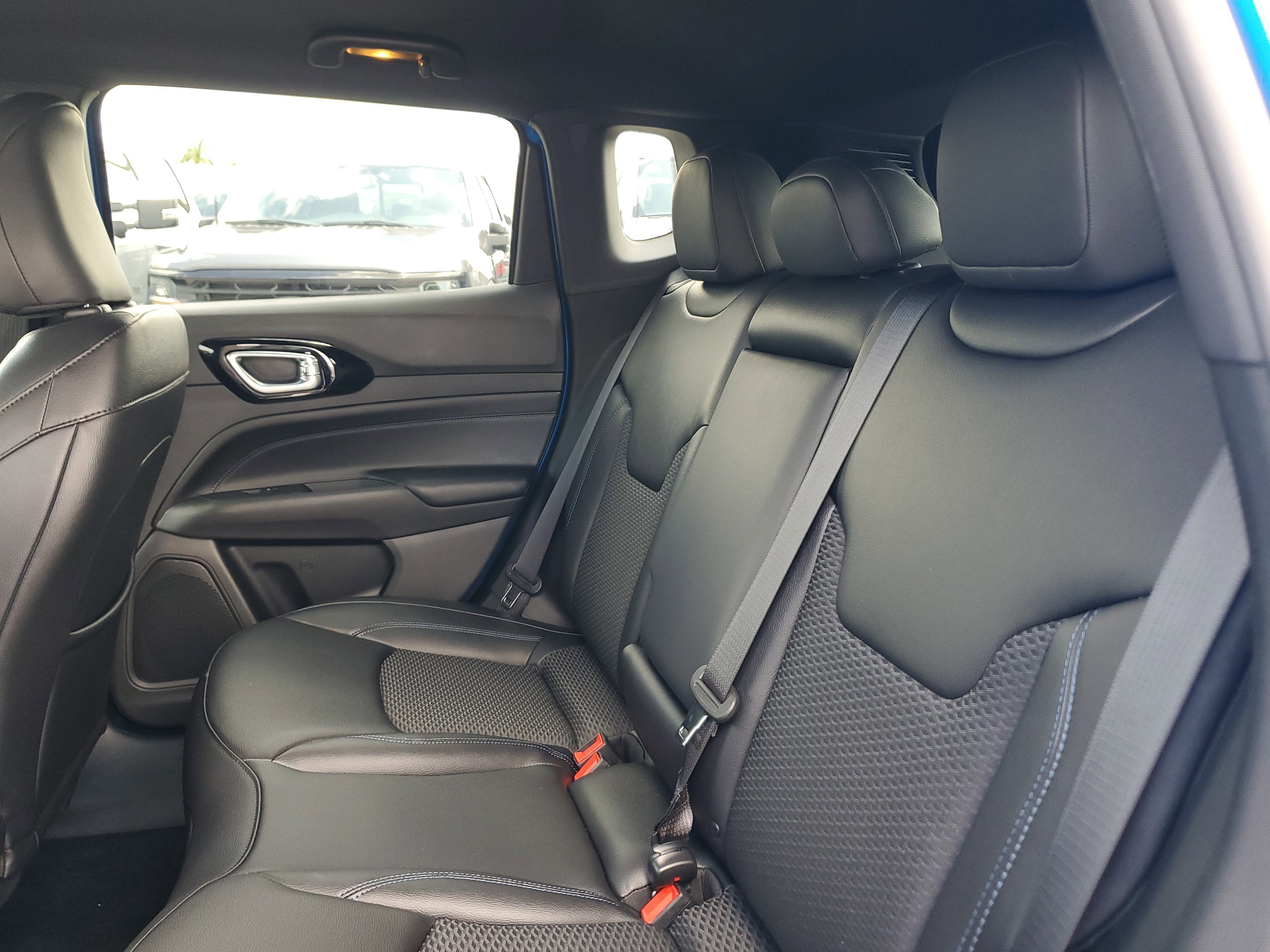 2026 Jeep Compass Latitude Altitude 4WD