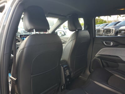 2023 Jeep Compass Latitude 4WD