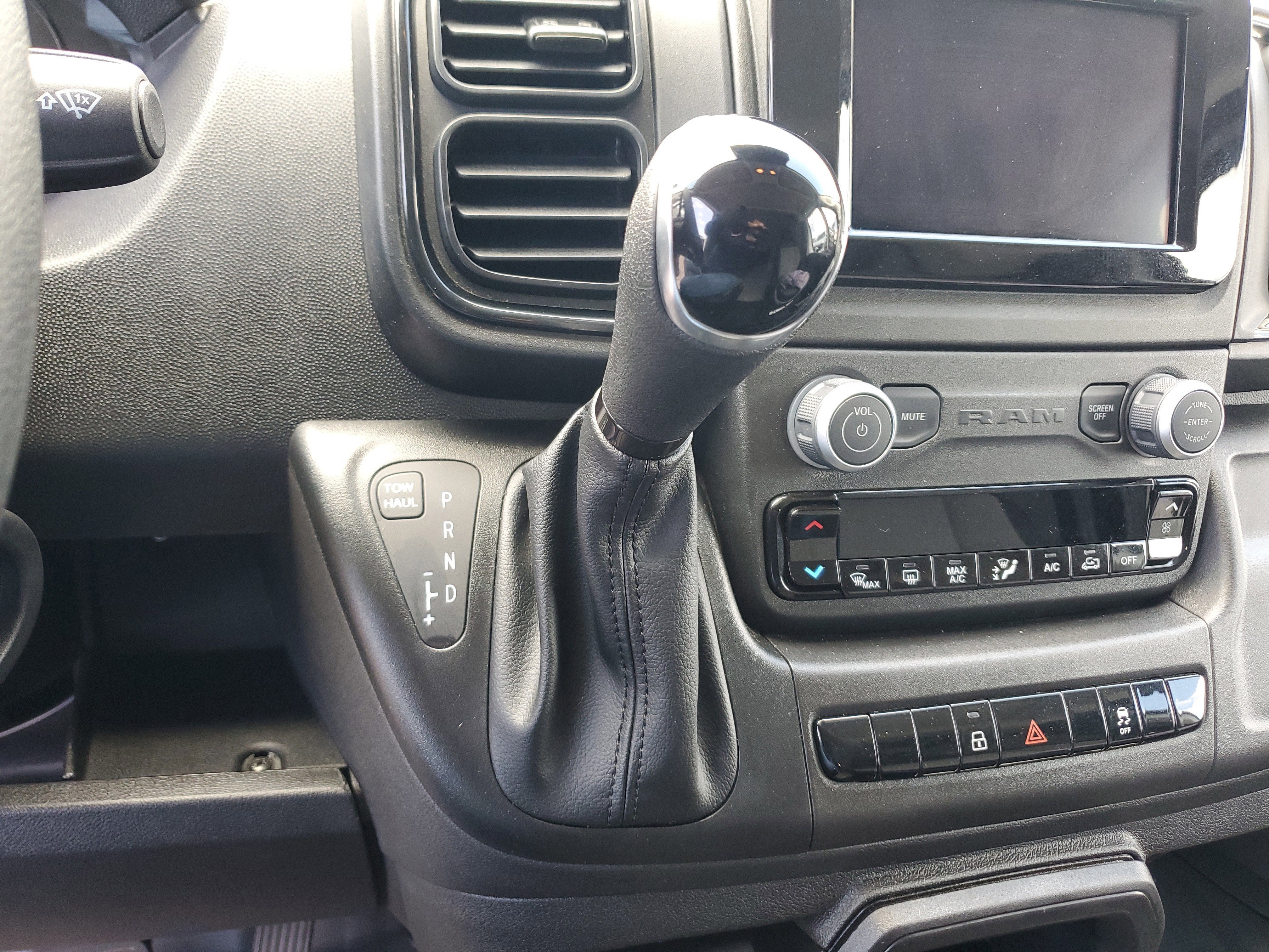 2026 RAM ProMaster Cargo Van Tradesman