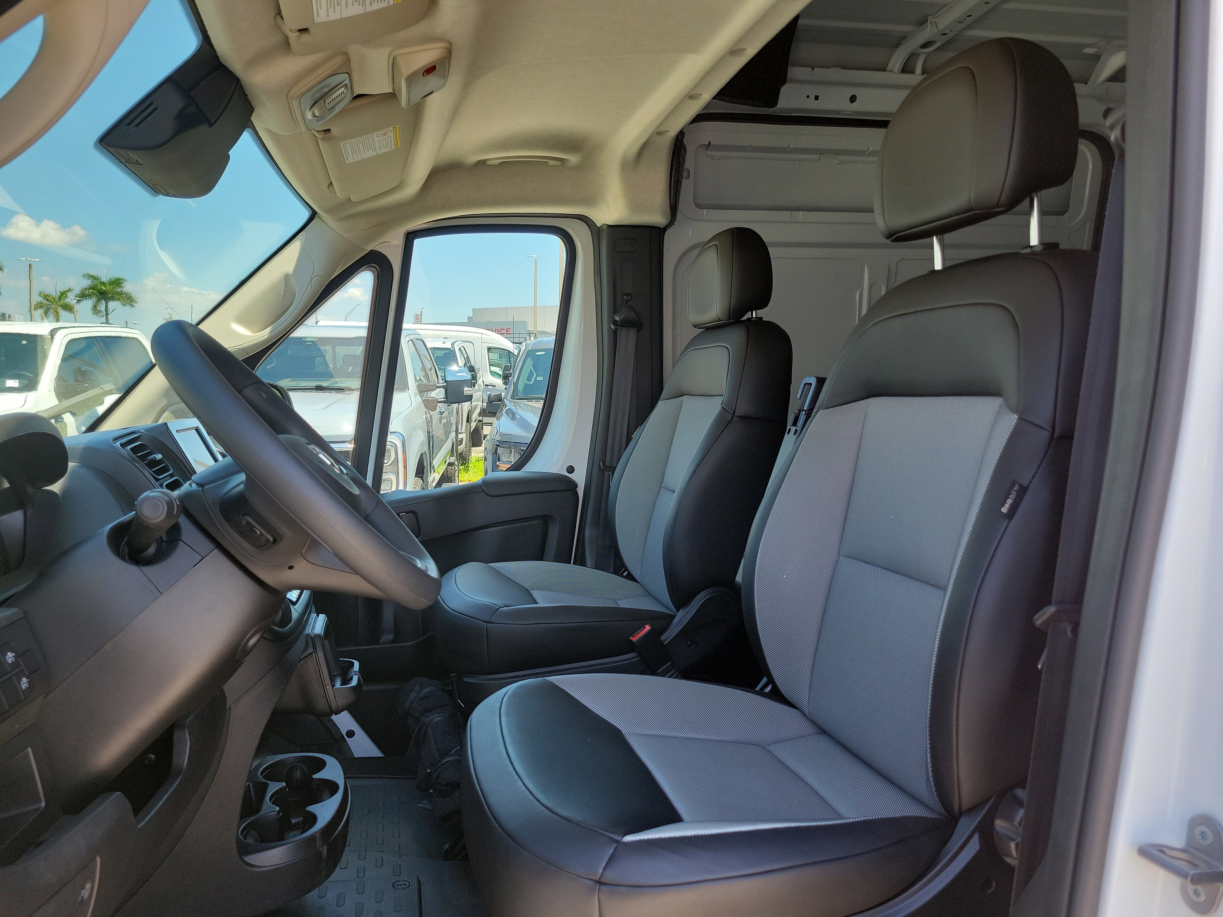 2026 RAM ProMaster Cargo Van Tradesman