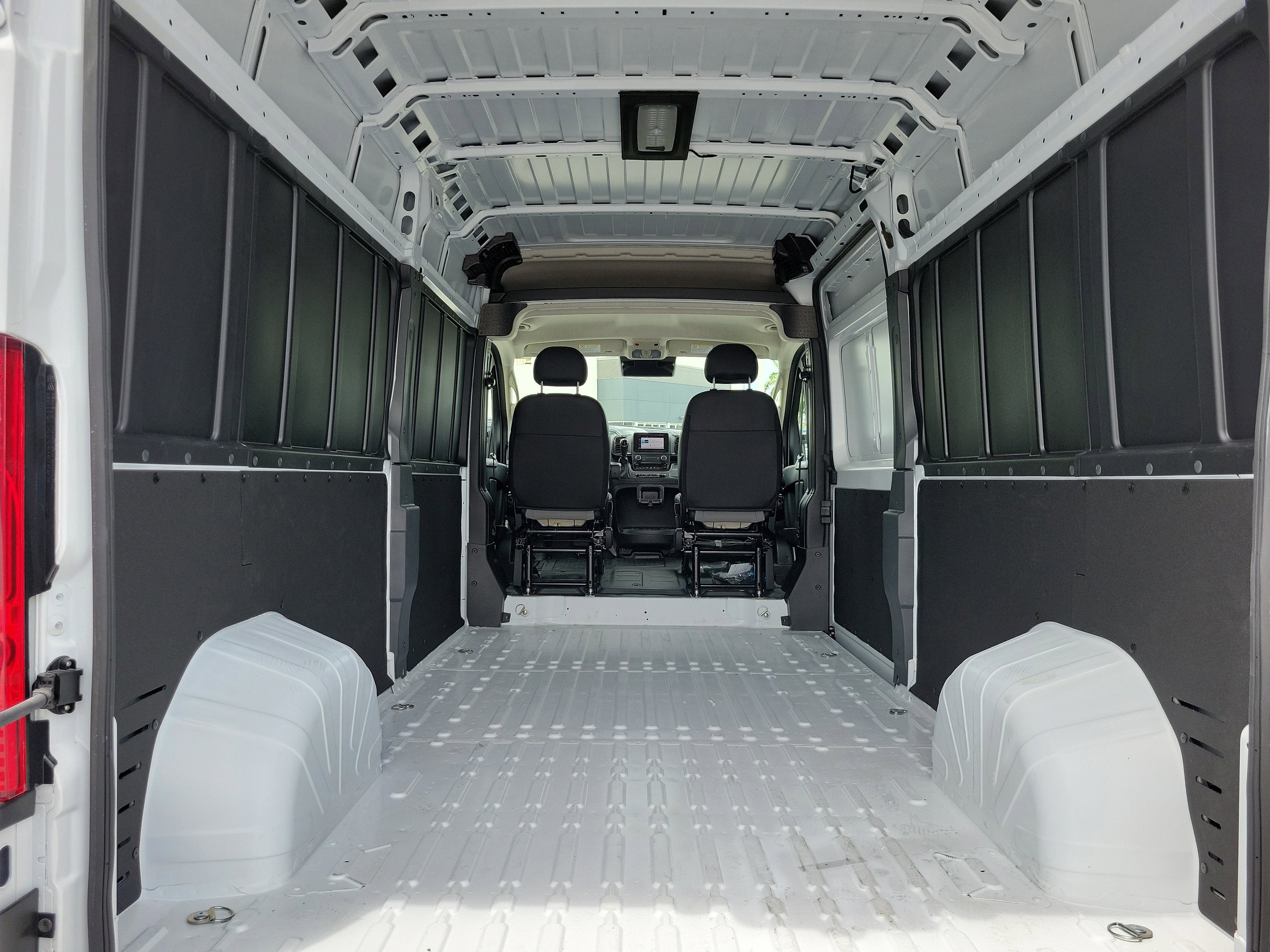 2026 RAM ProMaster Cargo Van Tradesman