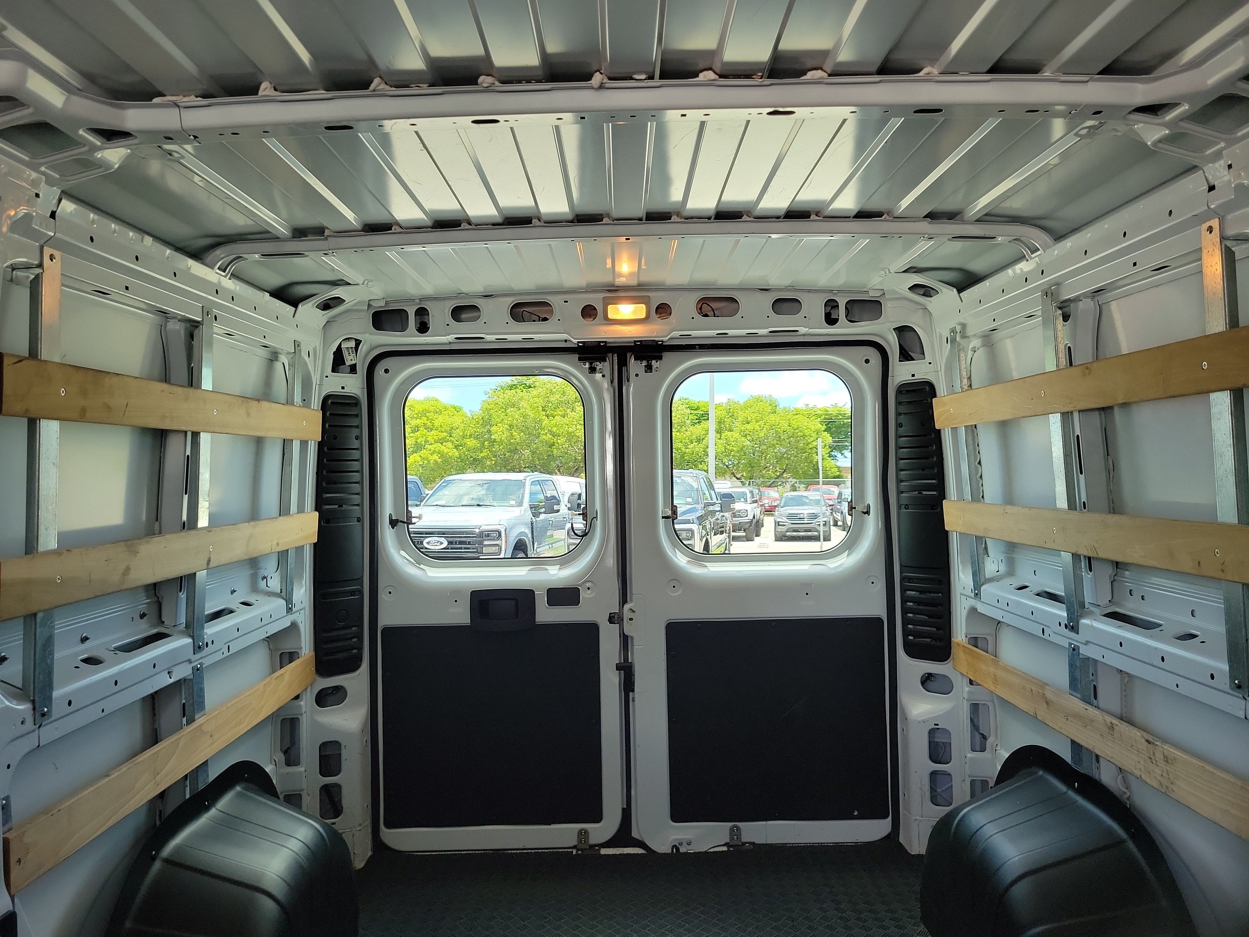 2025 RAM ProMaster Cargo Van Tradesman