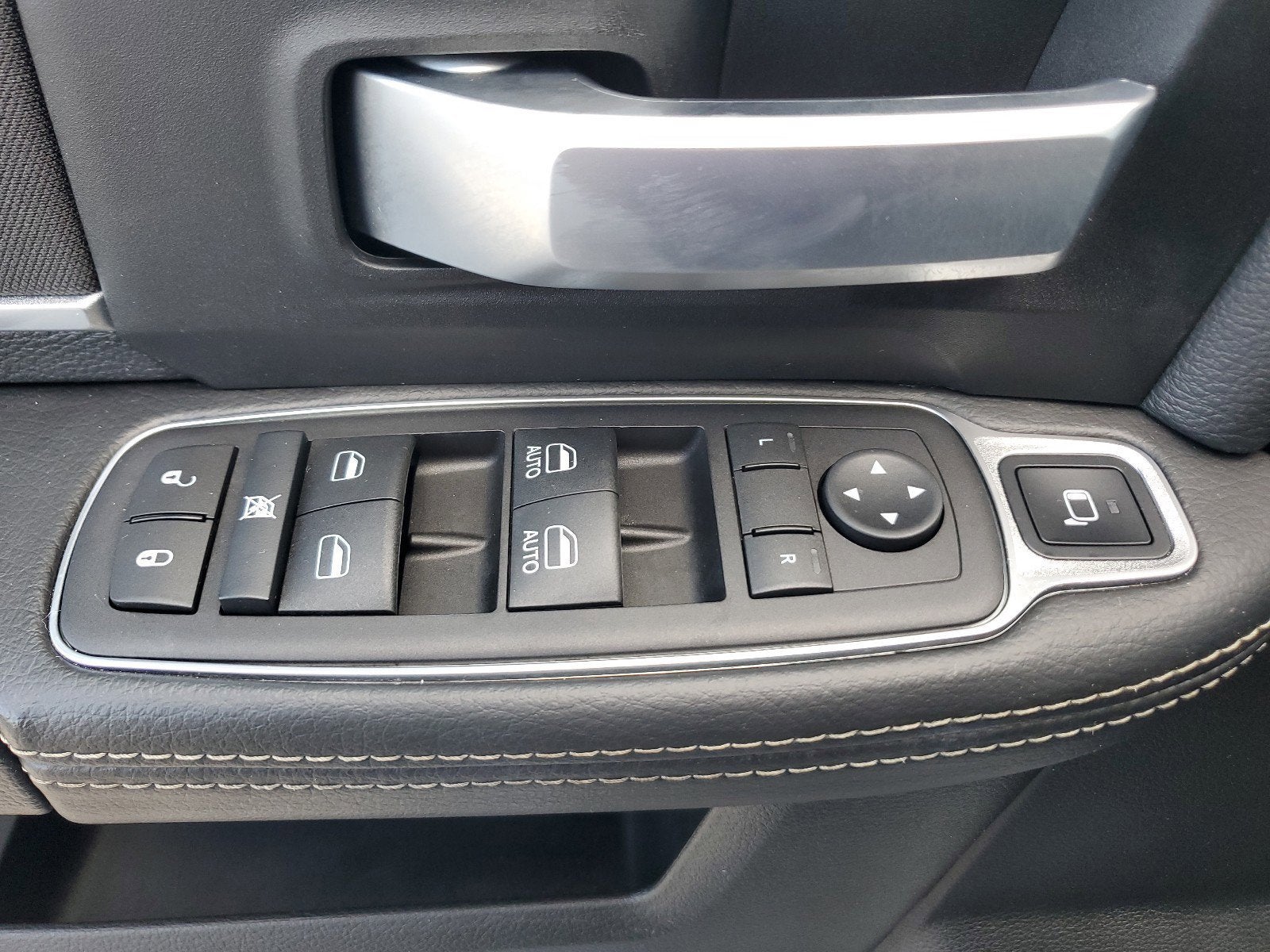 2024 RAM 3500 Chassis Cab SLT