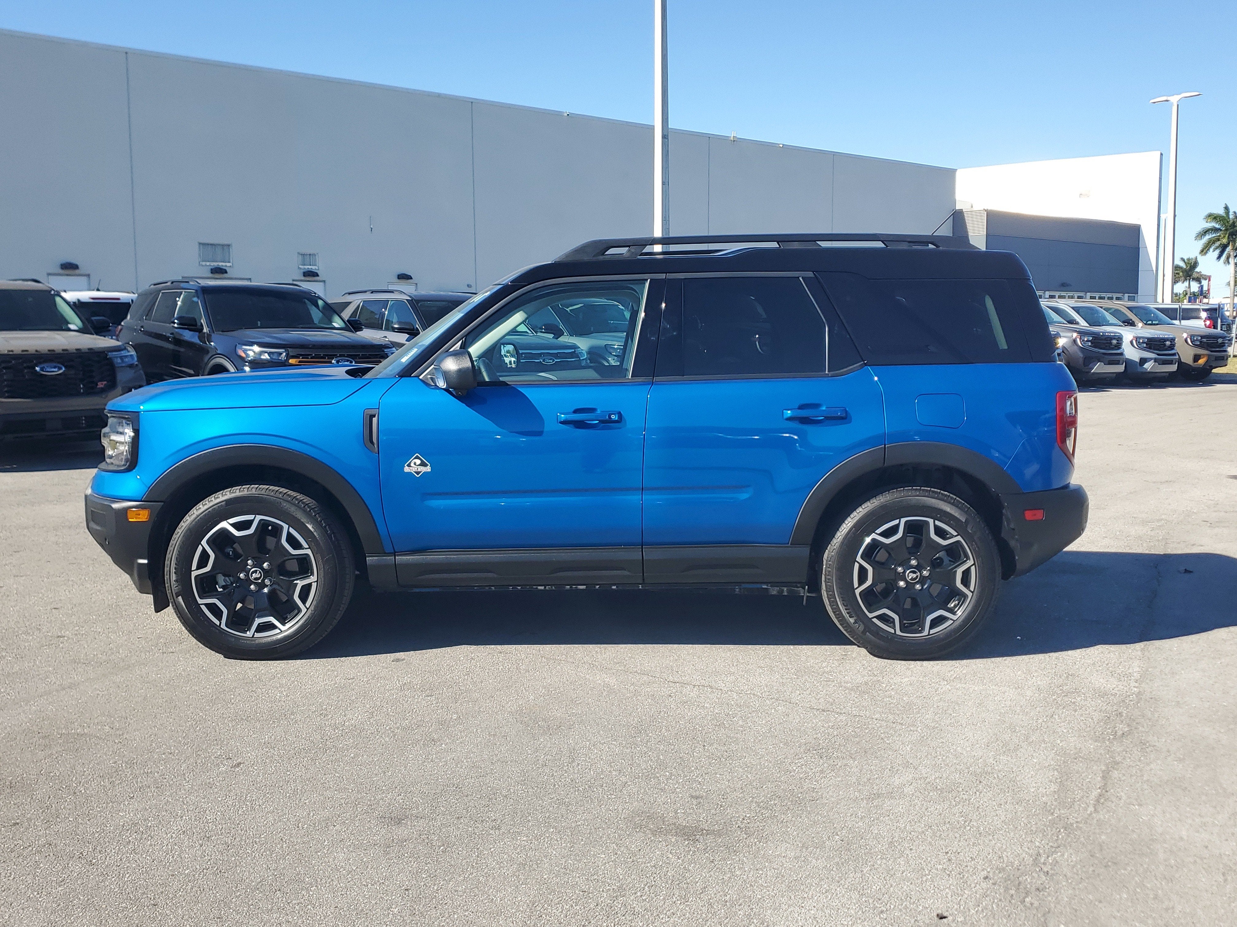 2025 Ford Bronco Sport Outer Banks 4WD