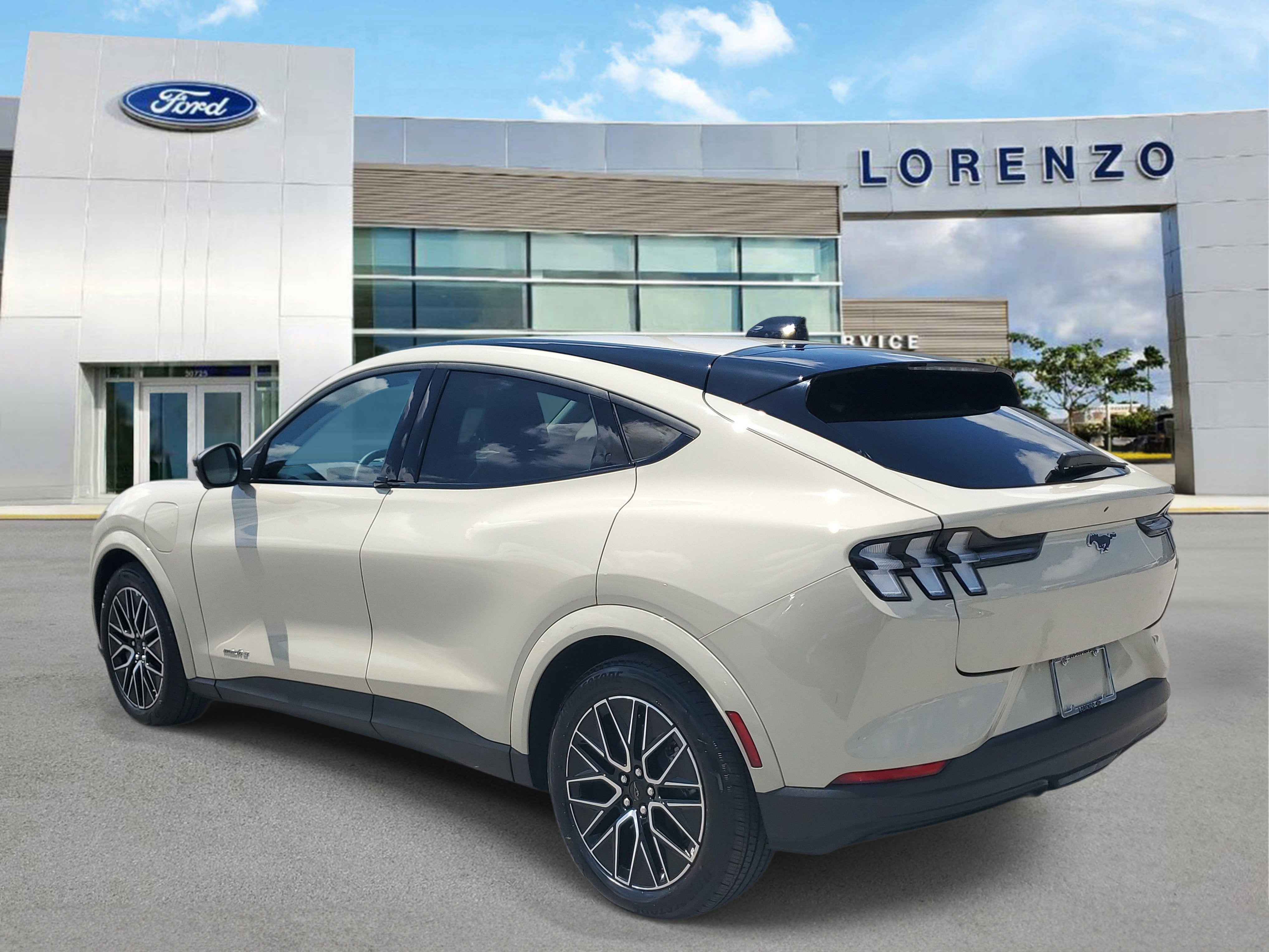 2025 Ford Mustang Mach-E Premium