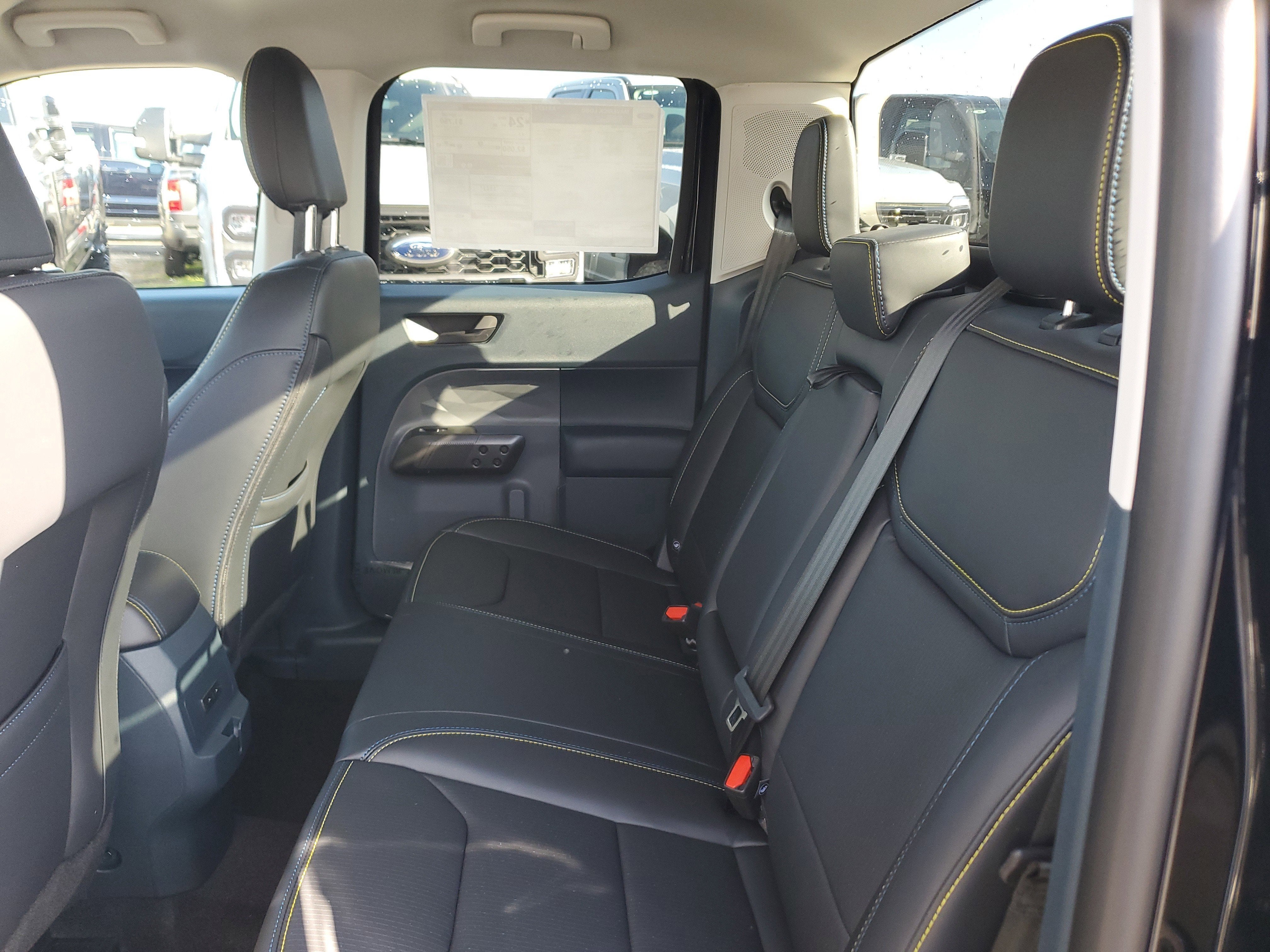 2026 Ford Maverick Lobo Standard