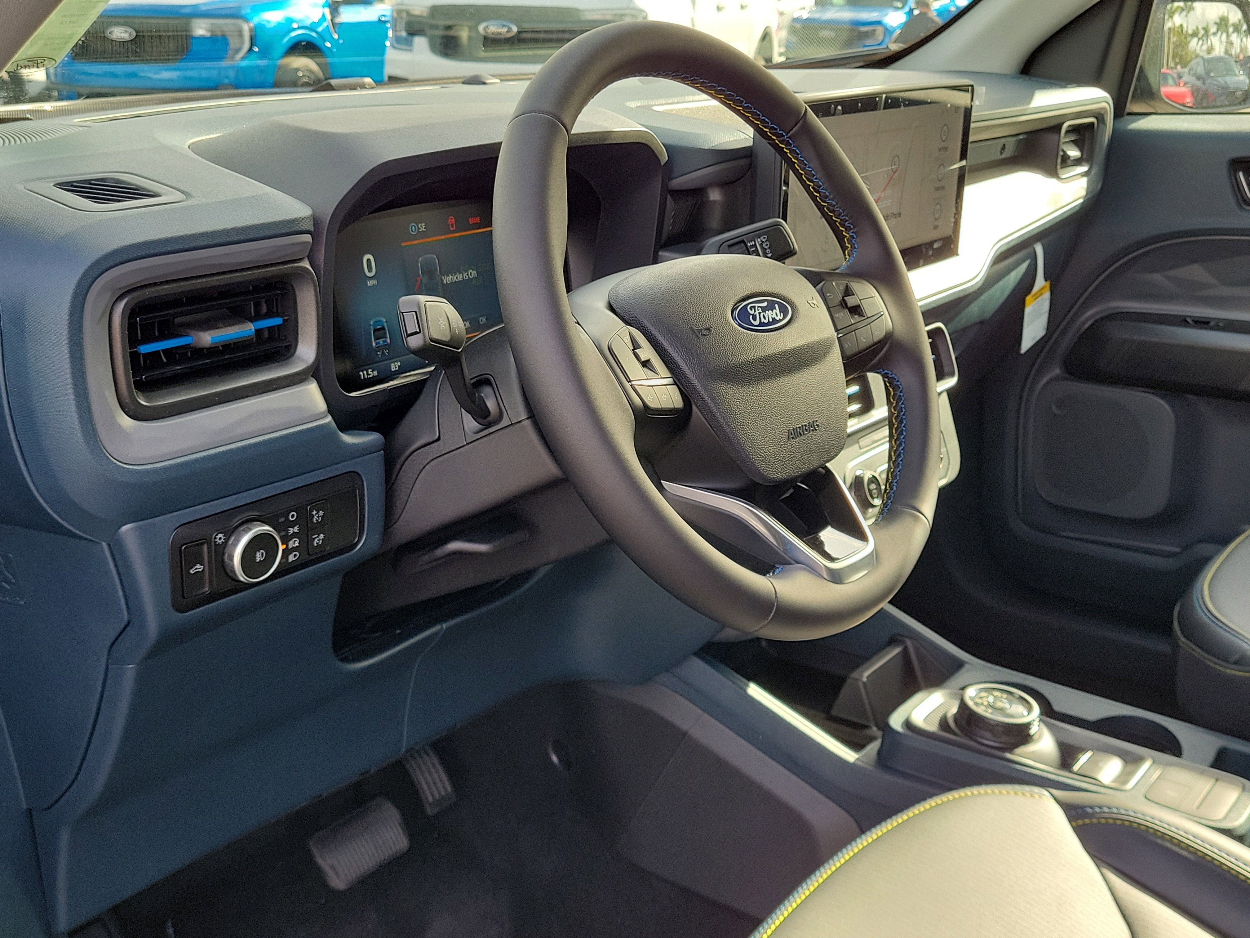 2026 Ford Maverick Lobo Standard