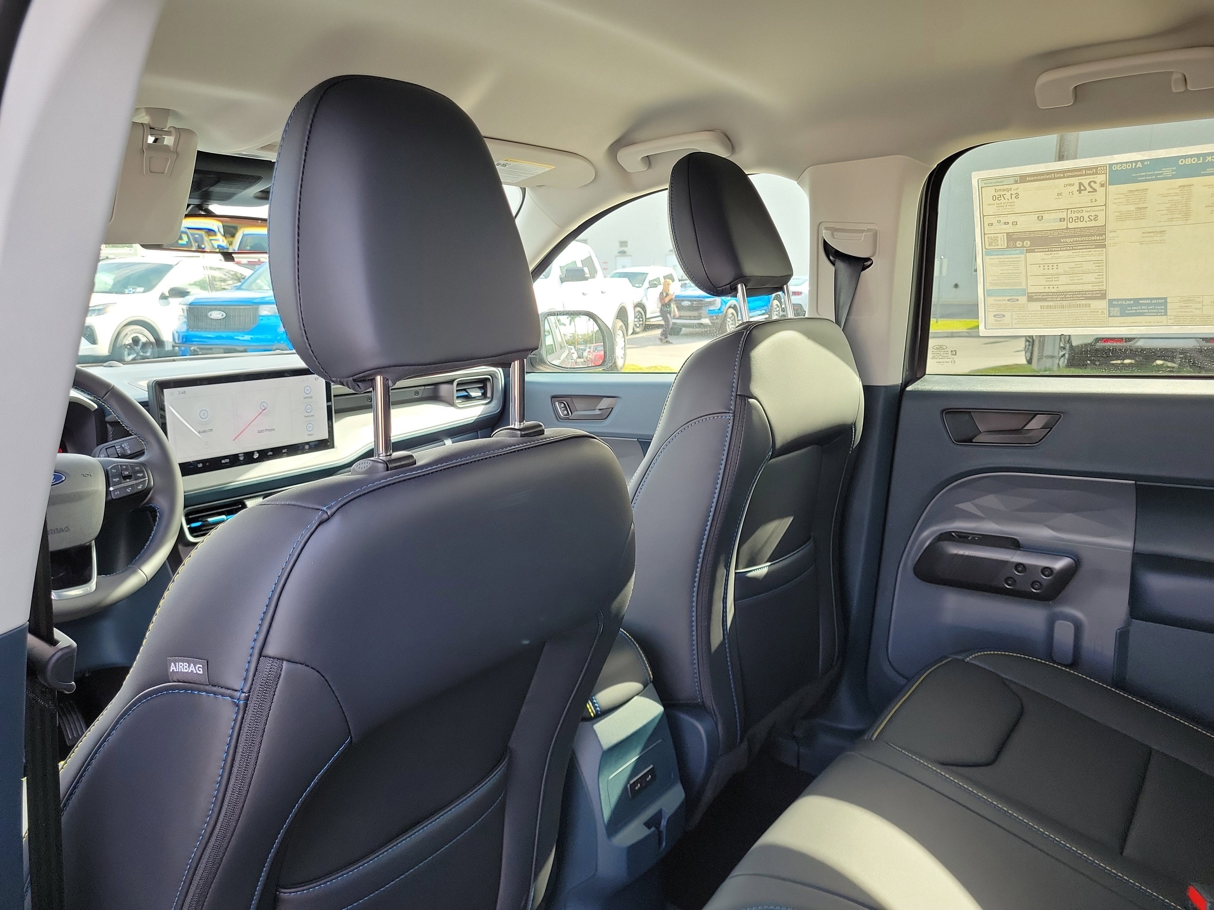 2026 Ford Maverick Lobo Standard