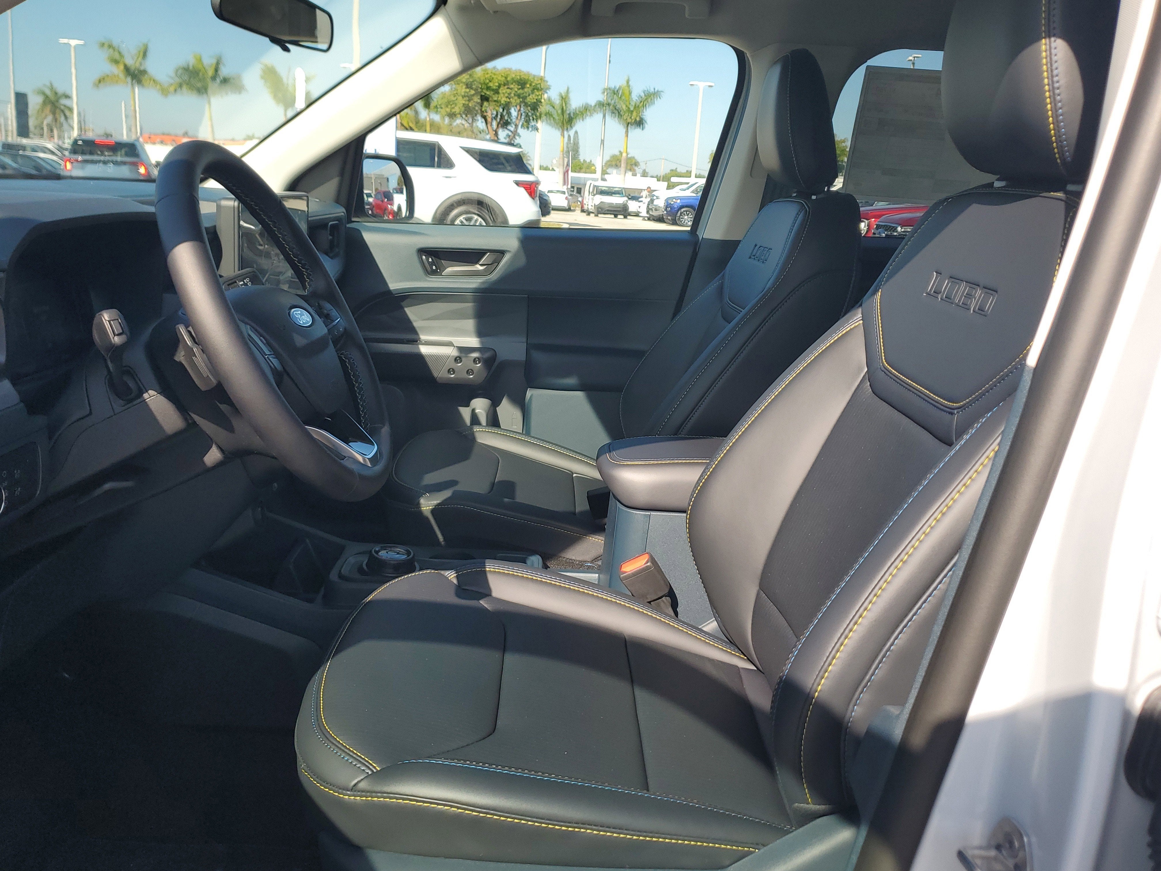 2026 Ford Maverick Lobo Standard