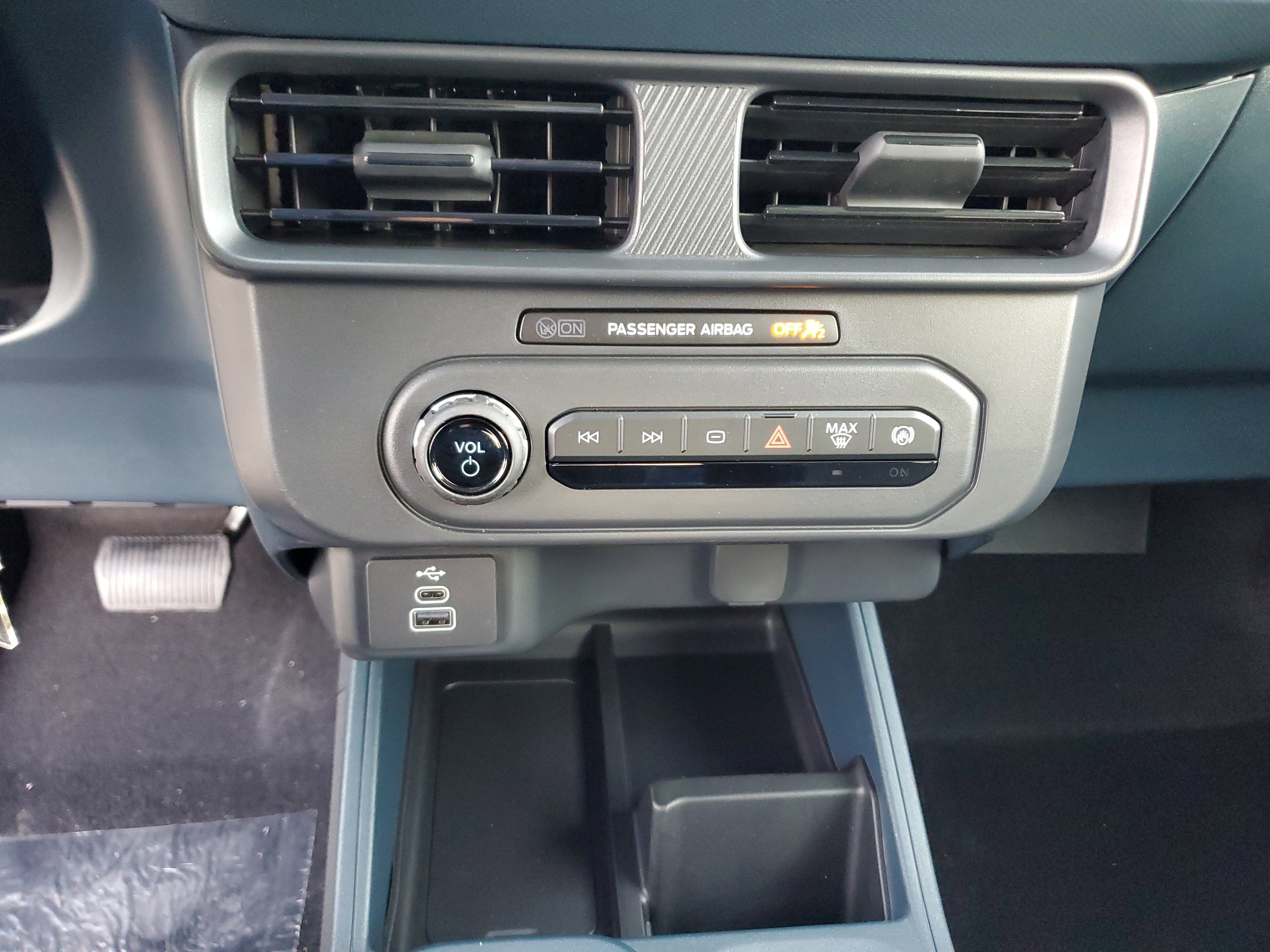 2025 Ford Maverick XL