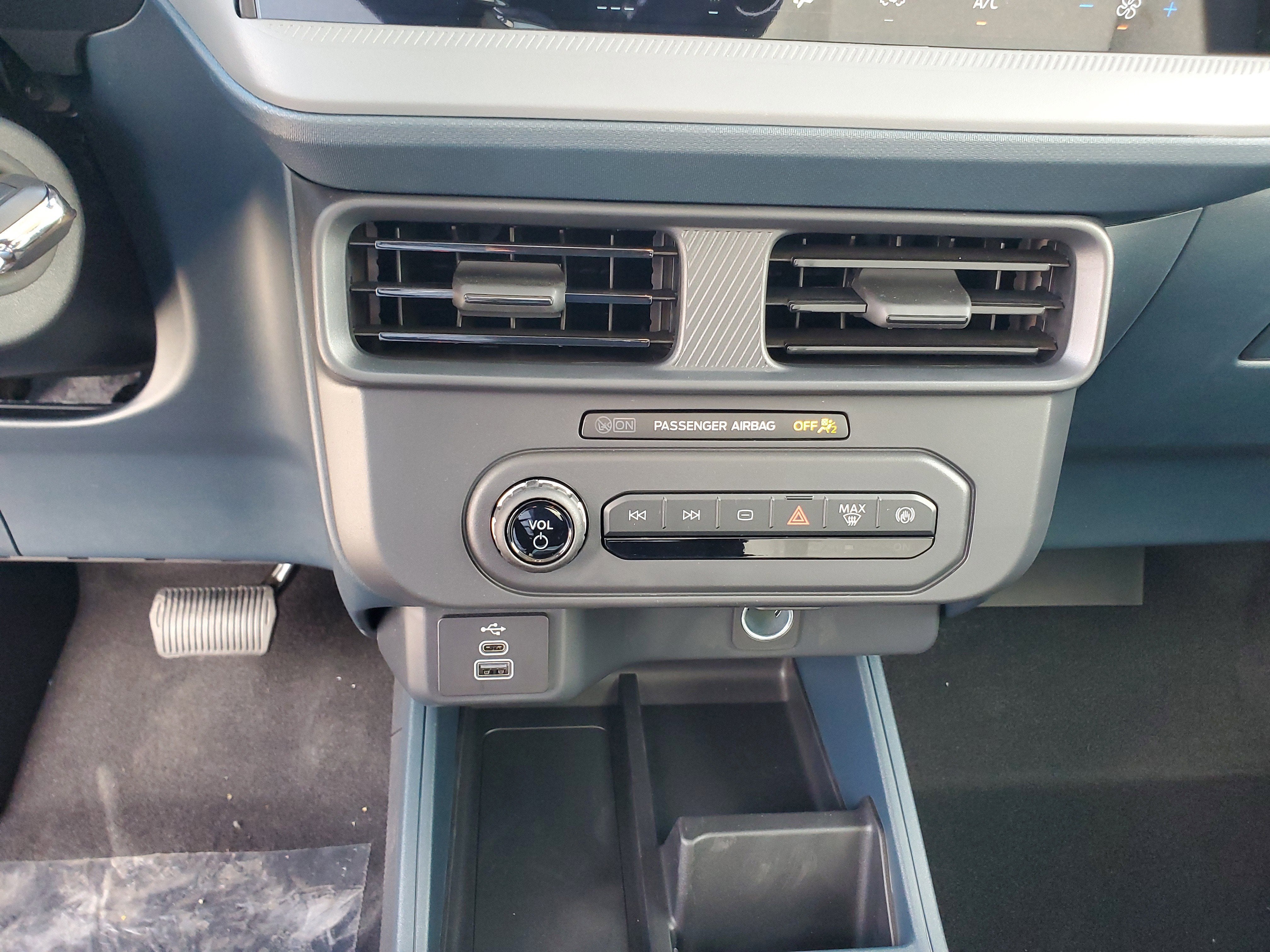 2025 Ford Maverick XL