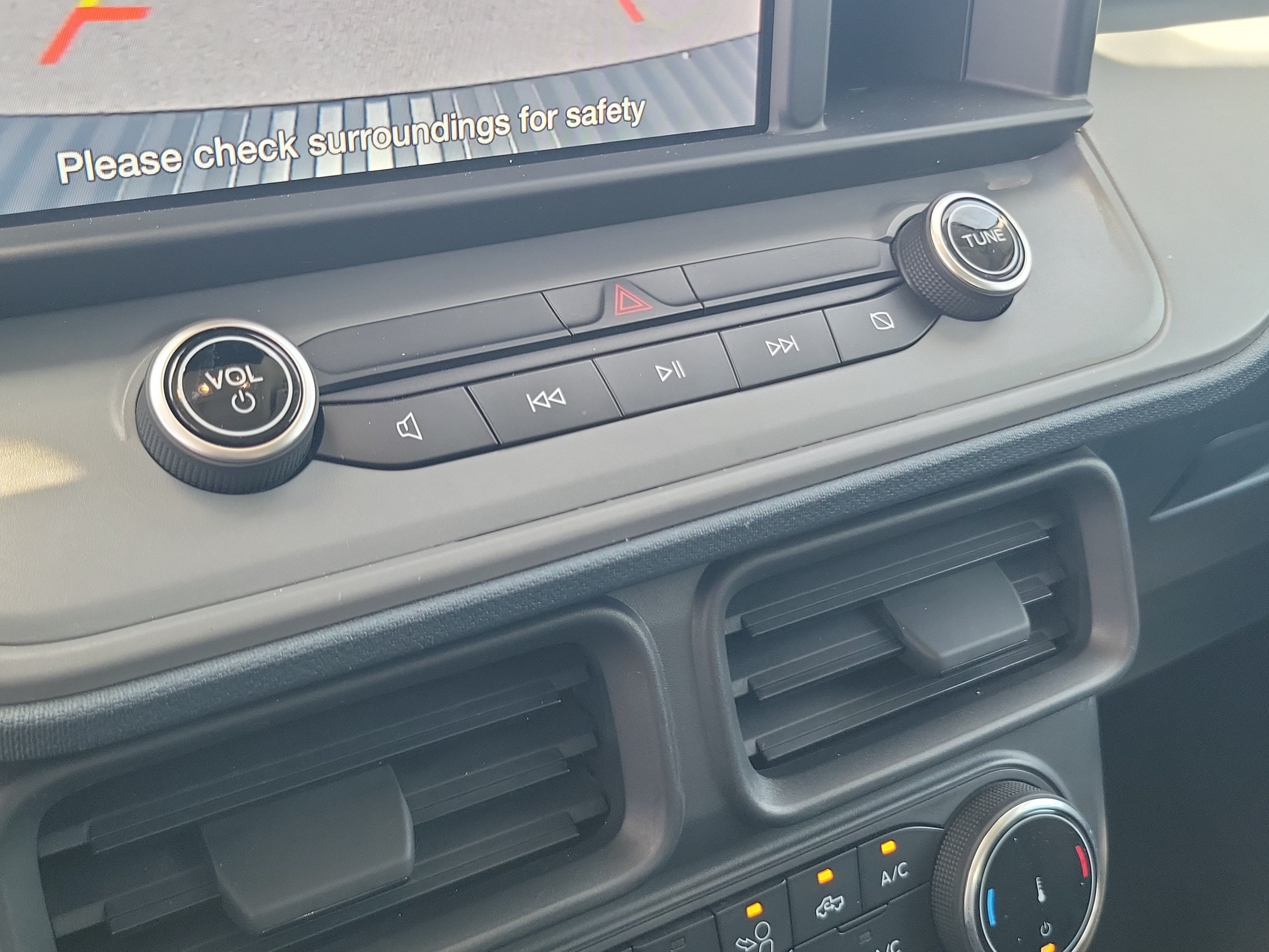 2023 Ford Maverick XL