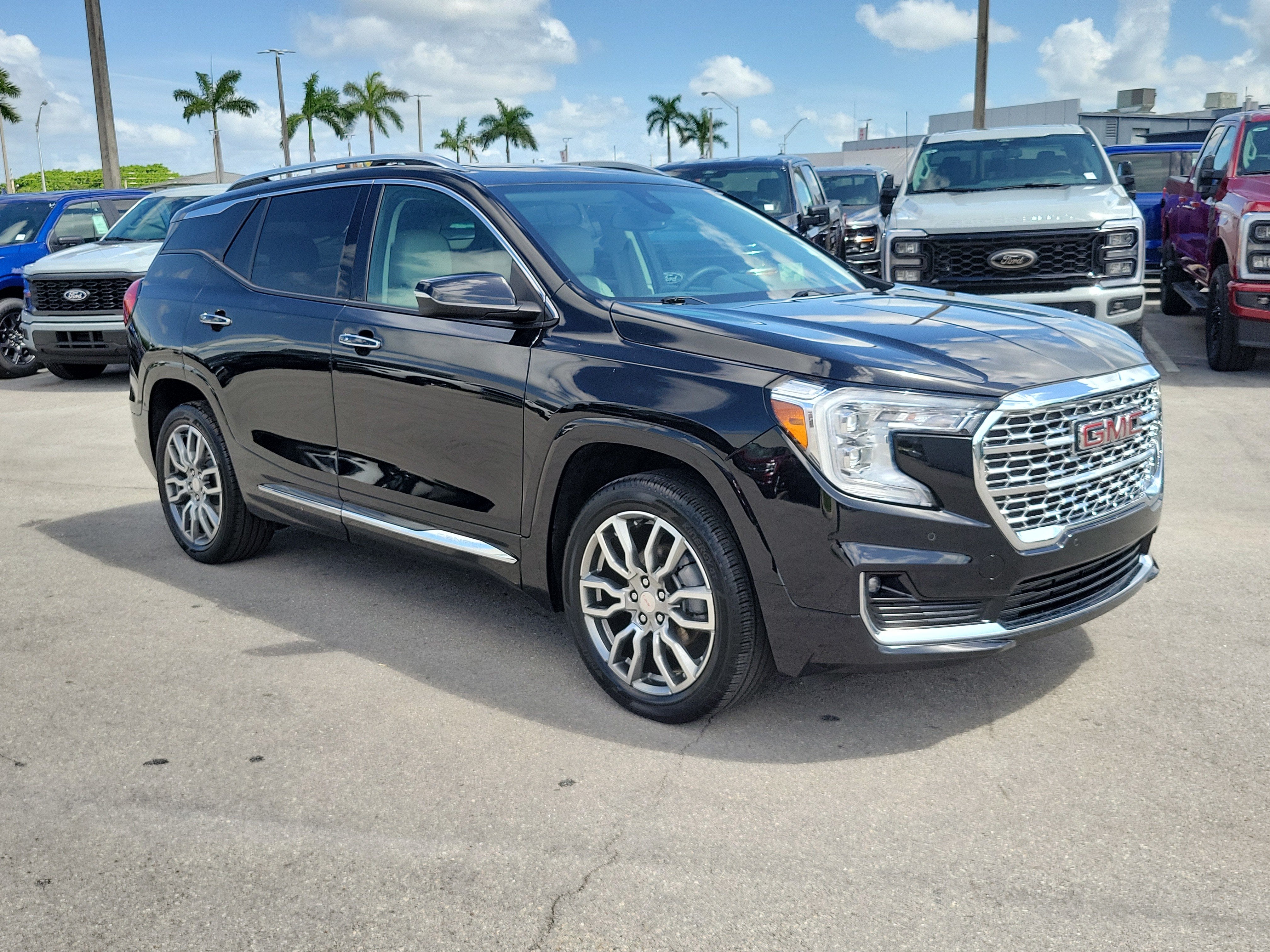 2023 GMC Terrain Denali 4WD