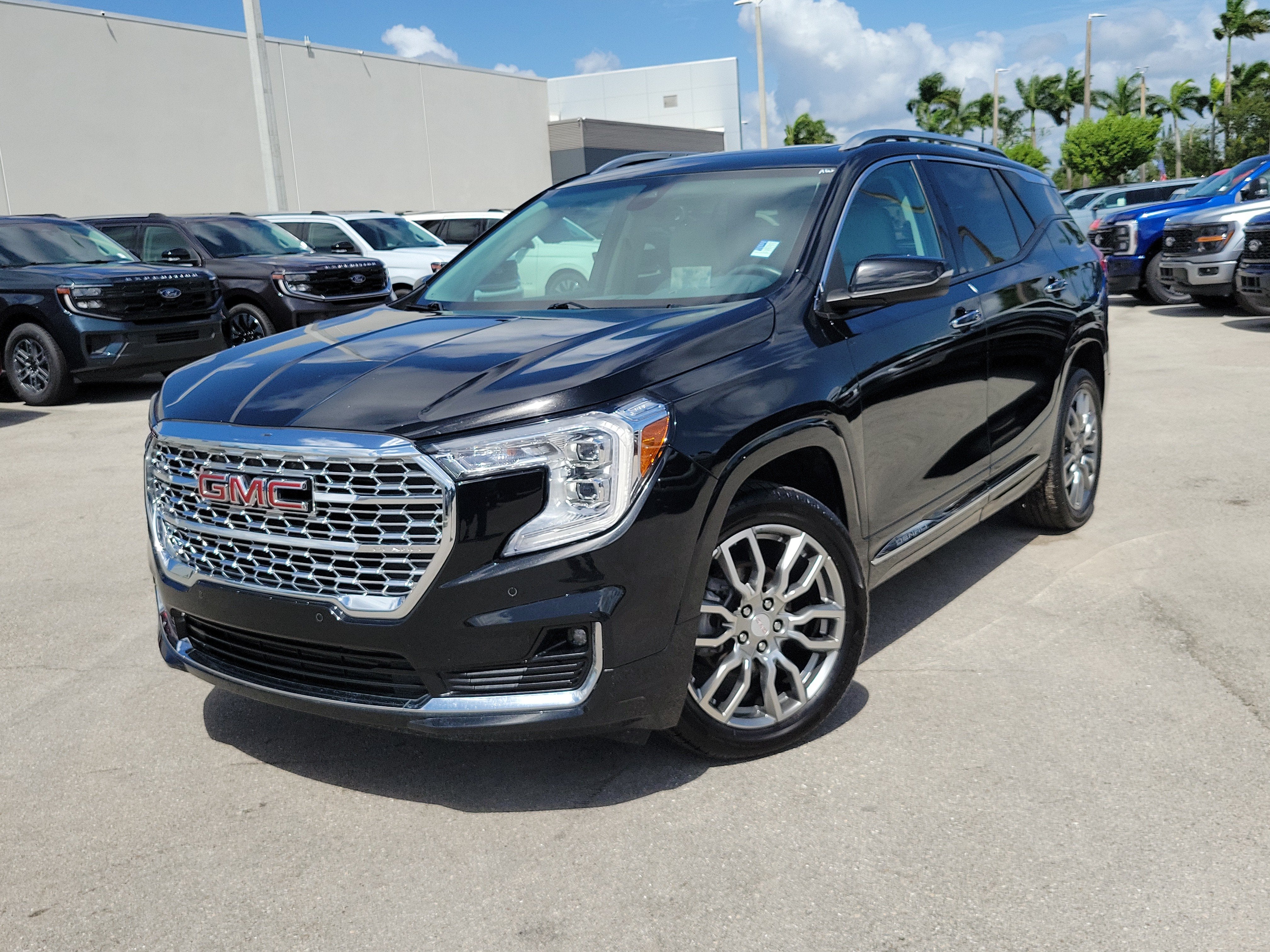 2023 GMC Terrain Denali 4WD