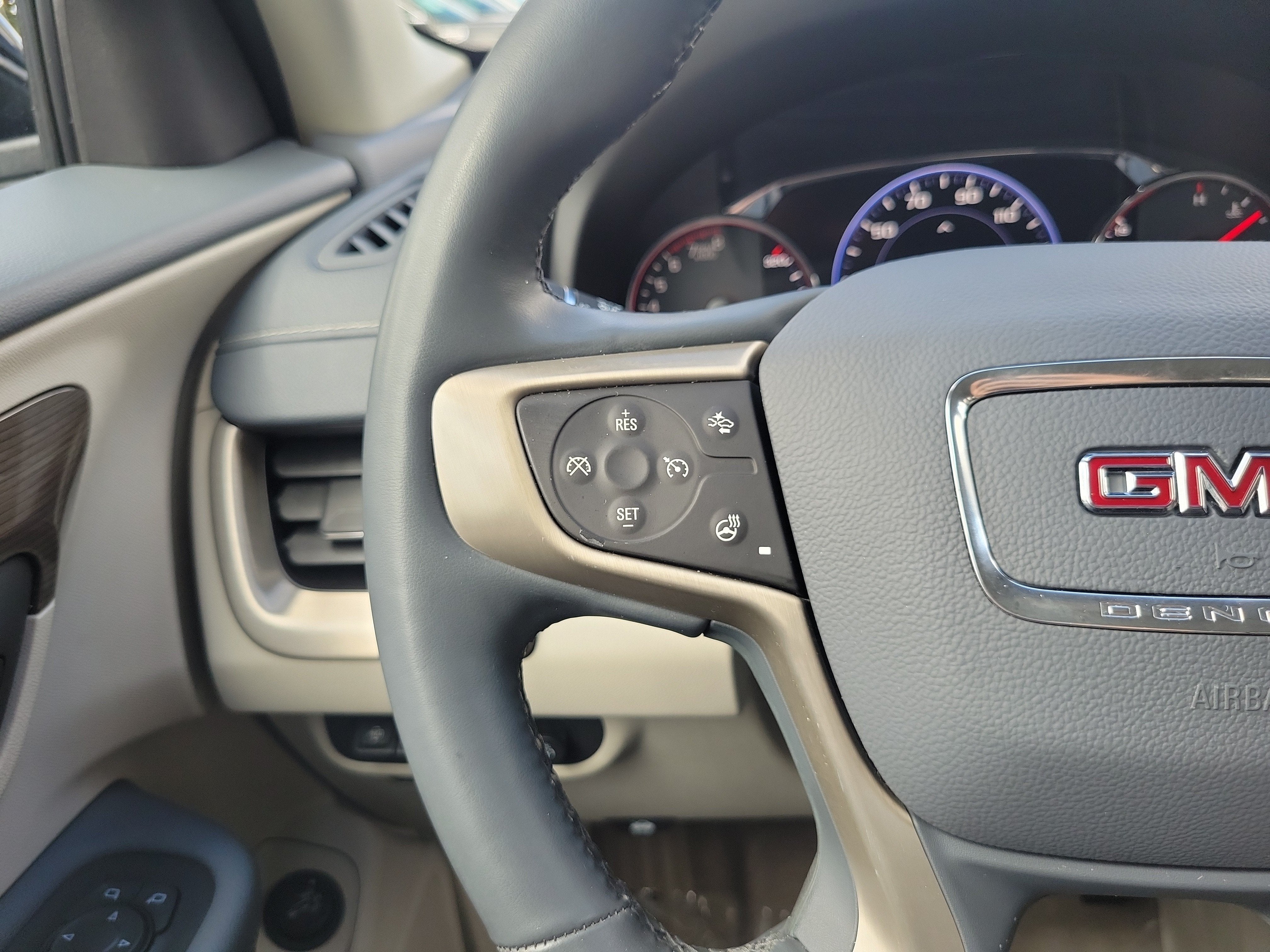 2023 GMC Terrain Denali 4WD