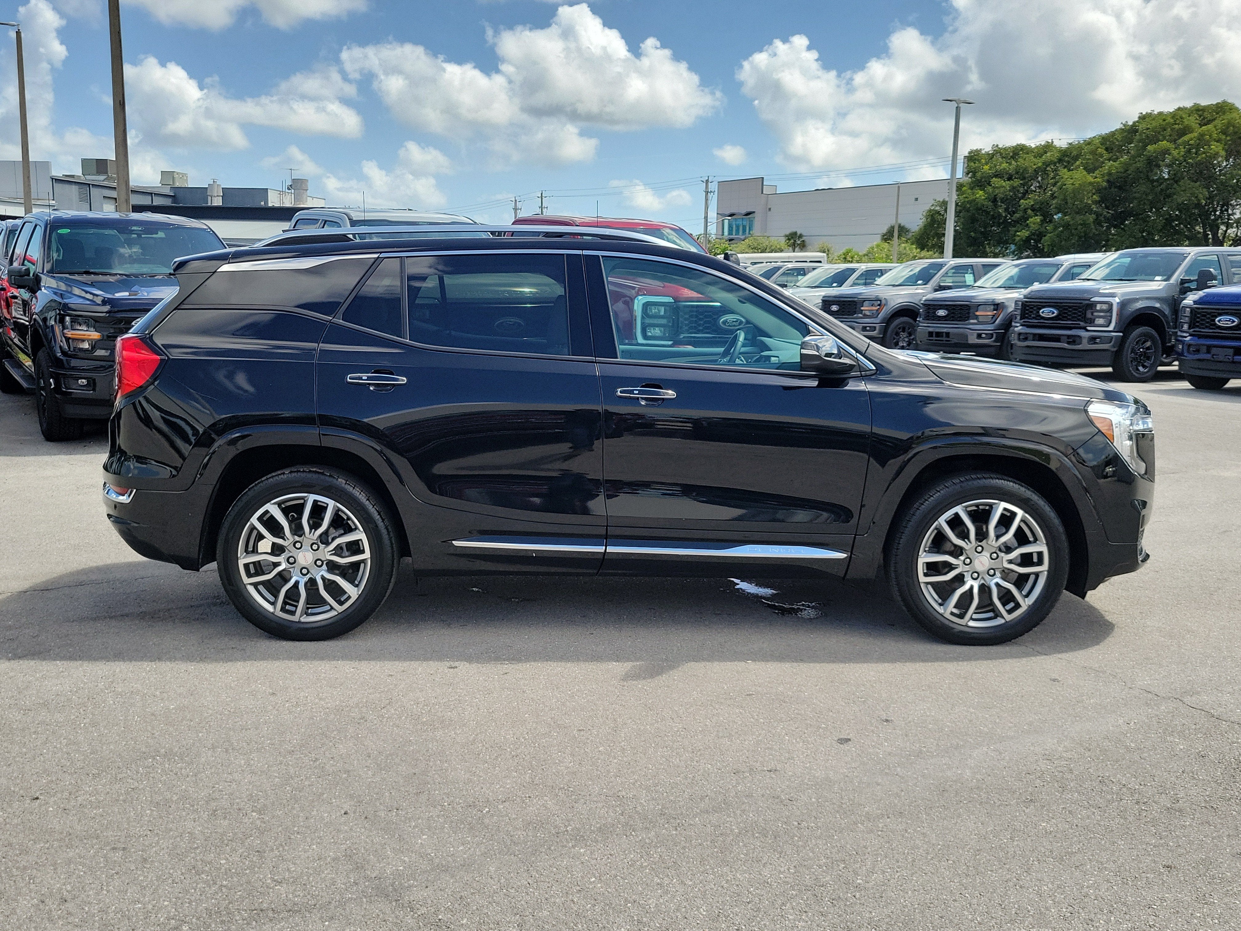 2023 GMC Terrain Denali 4WD
