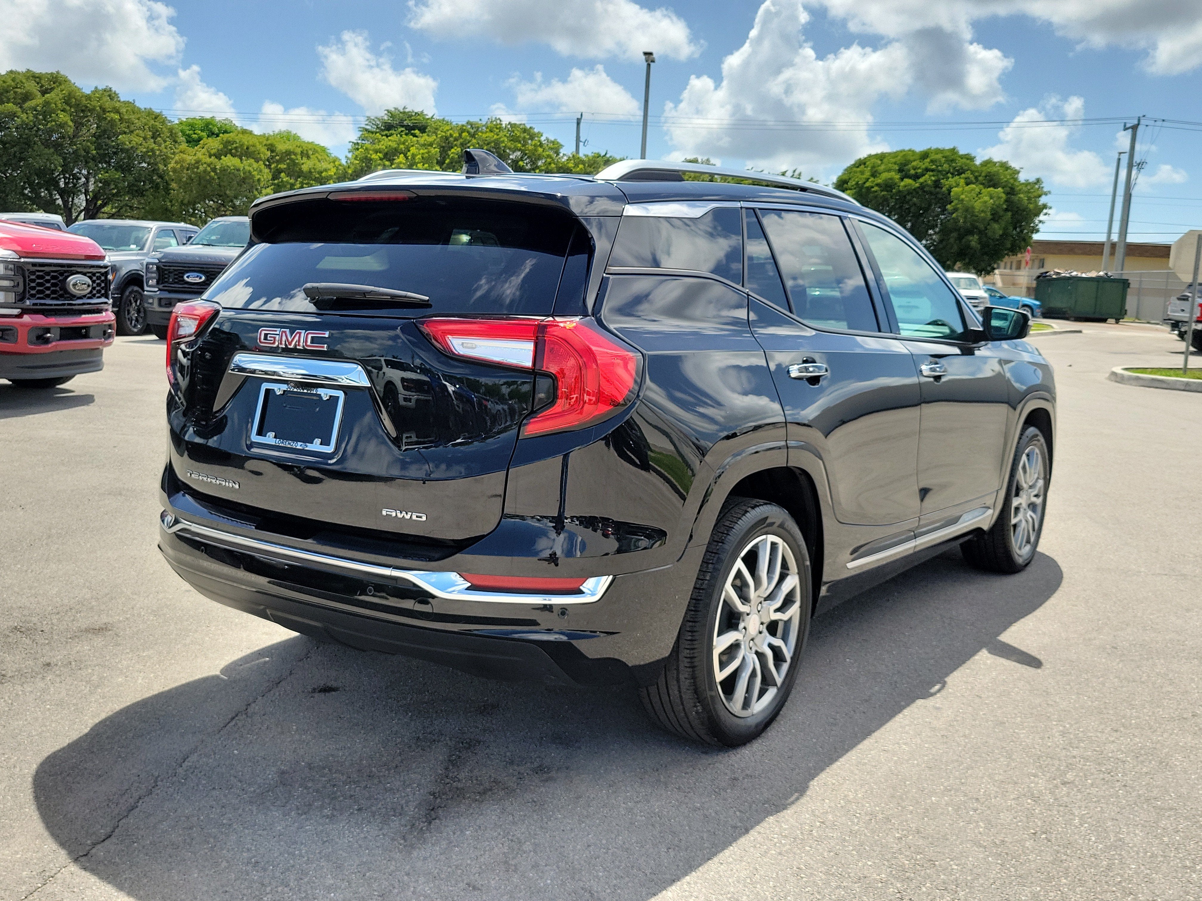 2023 GMC Terrain Denali 4WD