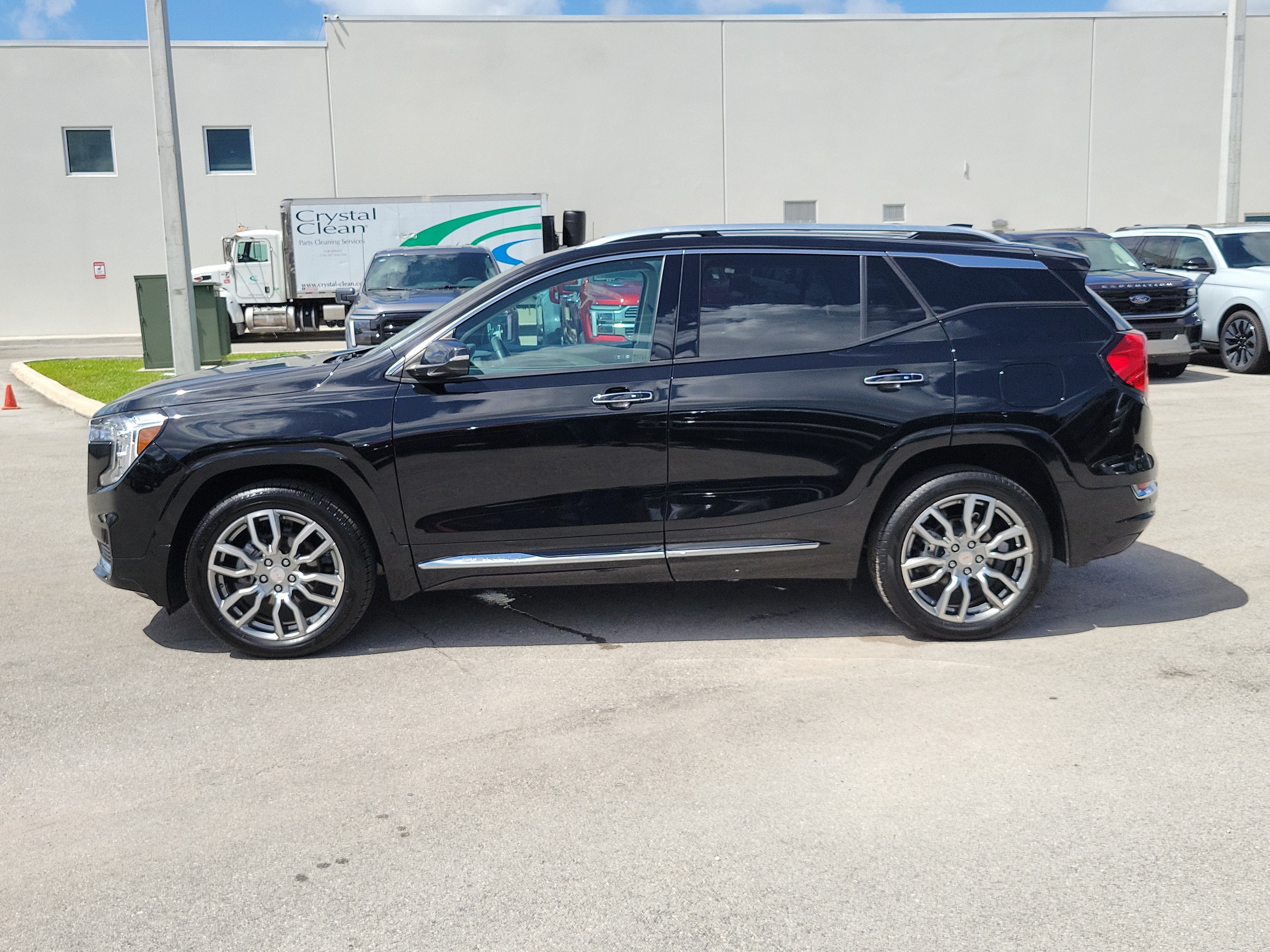 2023 GMC Terrain Denali 4WD