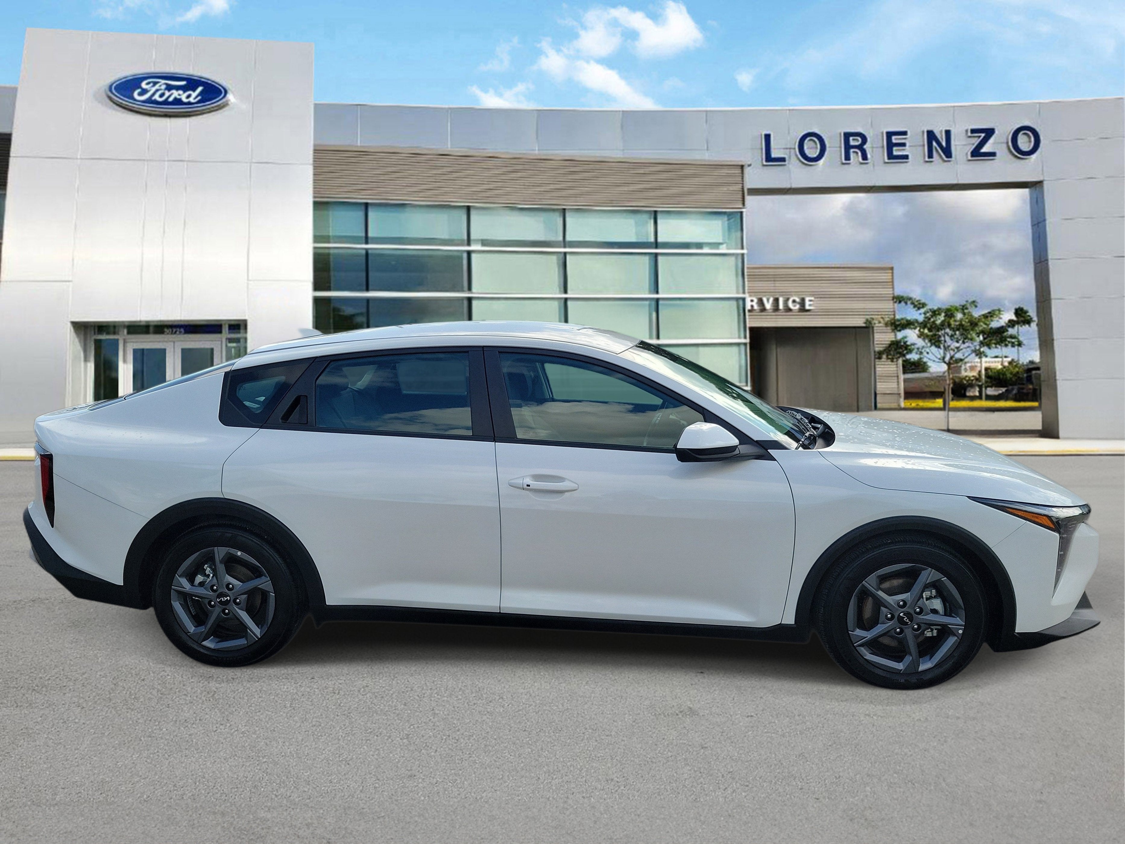 2025 Kia K4 LXS