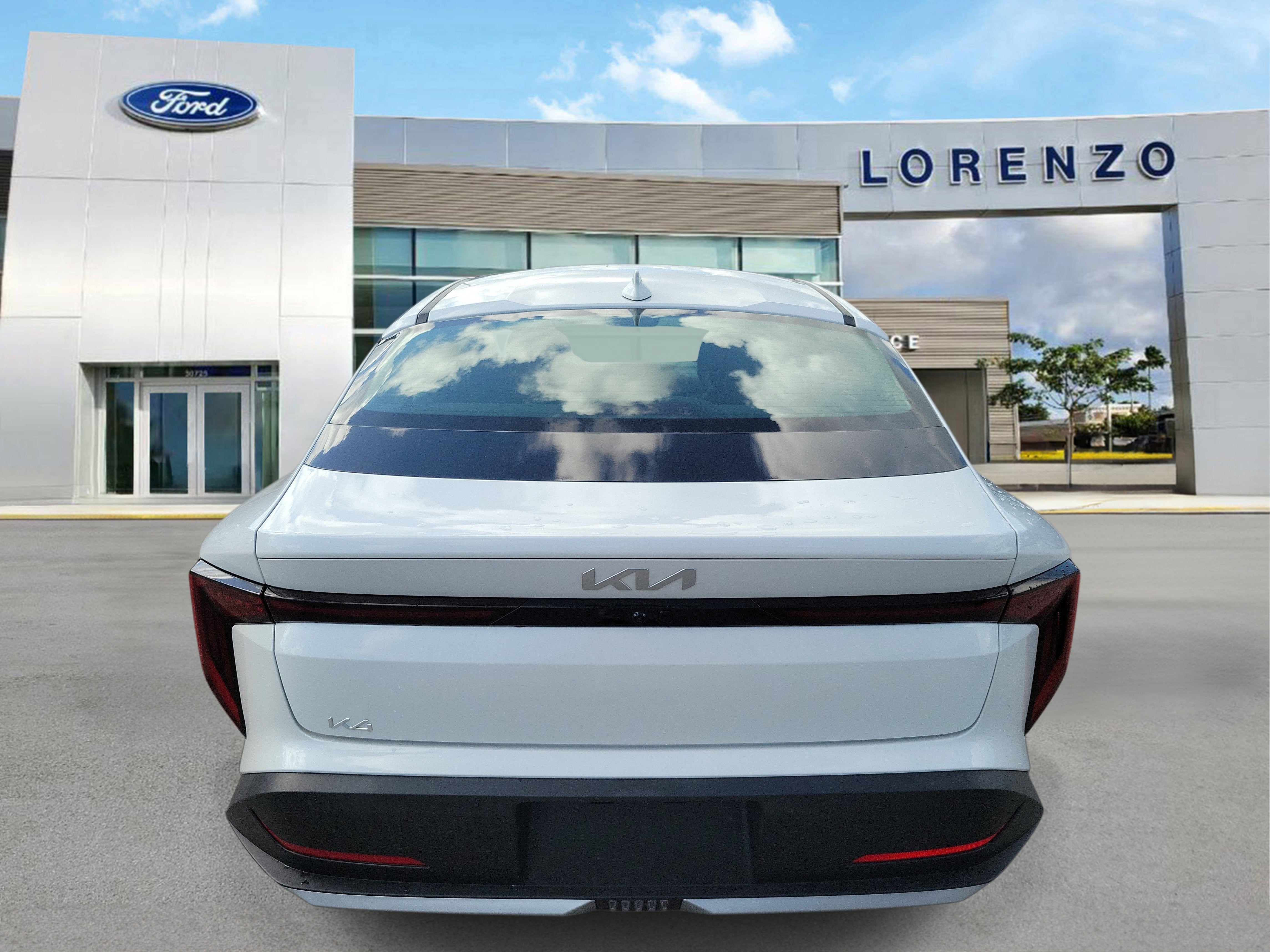 2025 Kia K4 LXS